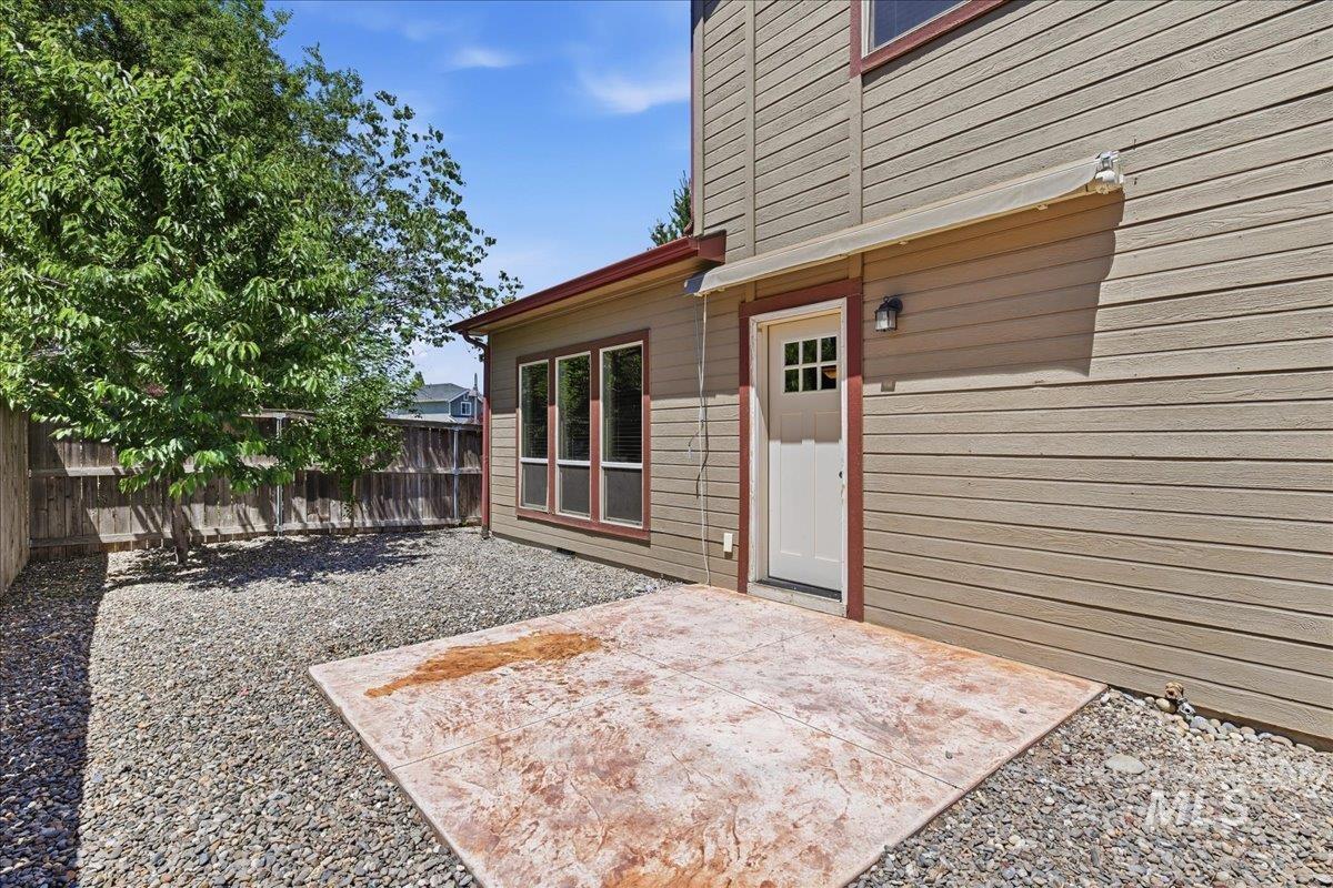 10285 W Kingsbriar Dr, Boise, Idaho 83709, 3 Bedrooms, 2.5 Bathrooms, Residential For Sale, Price $425,000,MLS 98990627