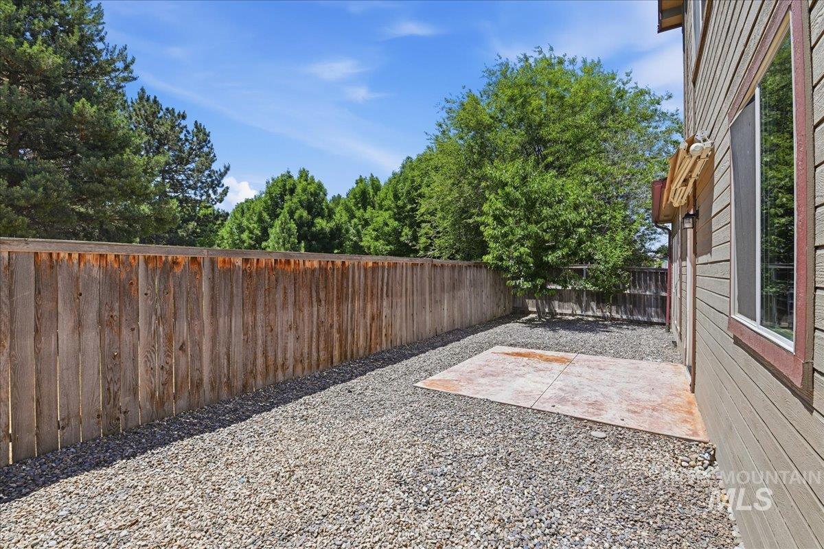 10285 W Kingsbriar Dr, Boise, Idaho 83709, 3 Bedrooms, 2.5 Bathrooms, Residential For Sale, Price $425,000,MLS 98990627