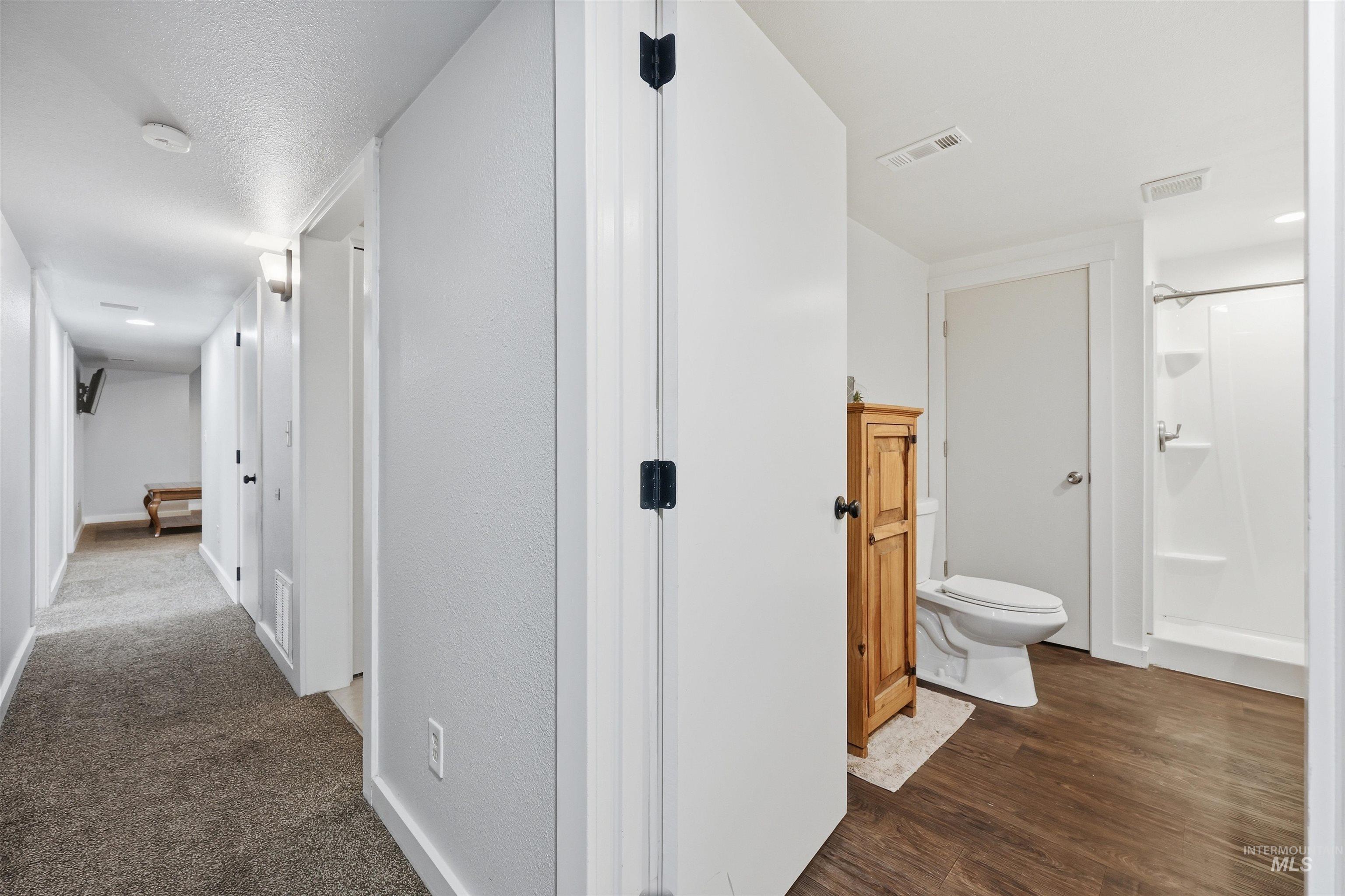 10370 Cherry Ln, Nampa, Idaho 83687, 5 Bedrooms, 3 Bathrooms, Residential For Sale, Price $585,000, 98990632