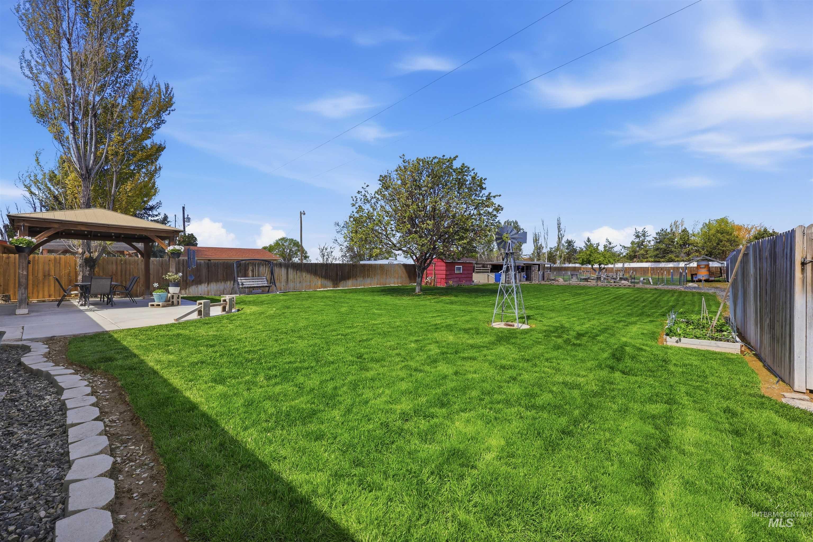 10370 Cherry Ln, Nampa, Idaho 83687, 5 Bedrooms, 3 Bathrooms, Residential For Sale, Price $585,000, 98990632