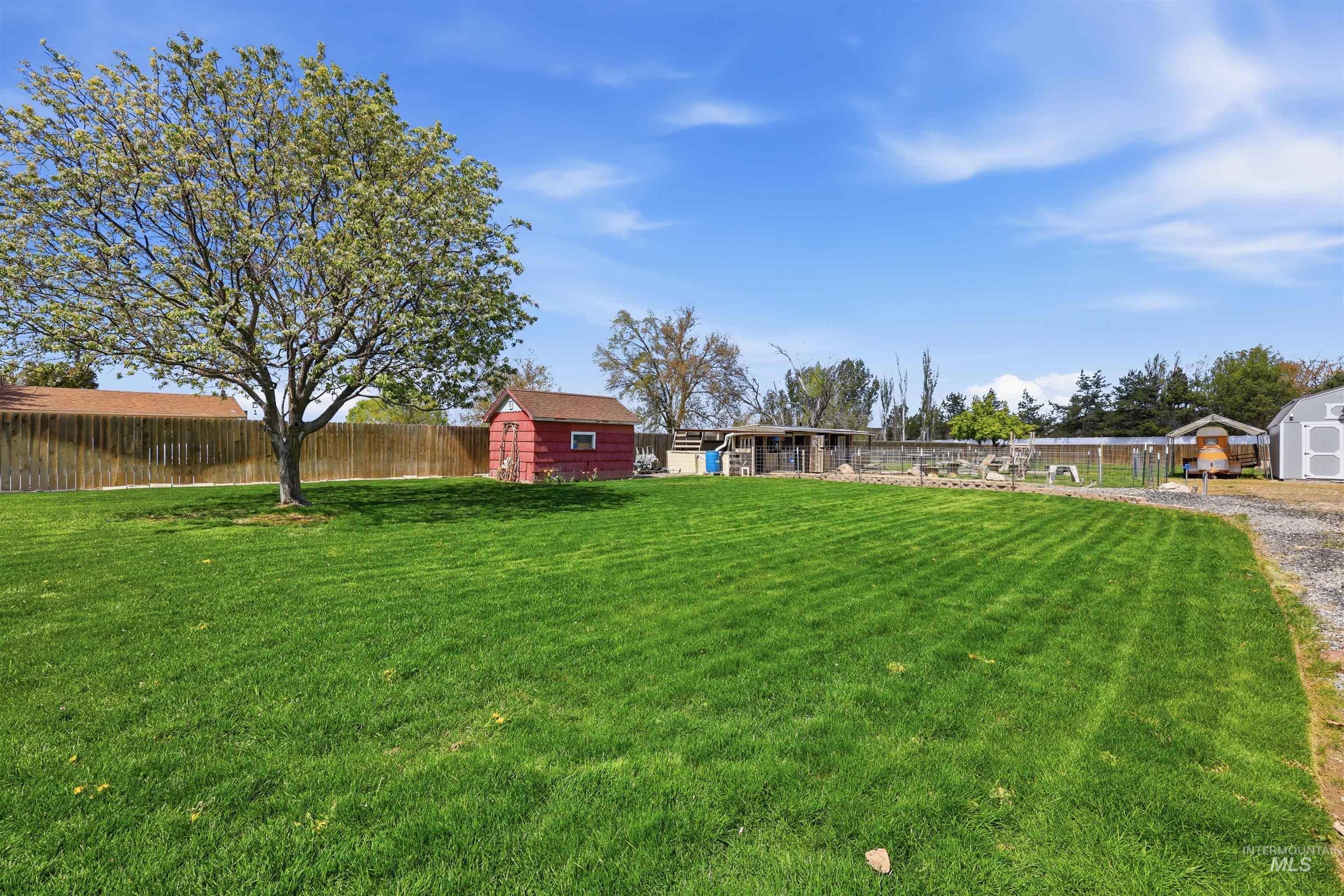 10370 Cherry Ln, Nampa, Idaho 83687, 5 Bedrooms, 3 Bathrooms, Residential For Sale, Price $585,000, 98990632