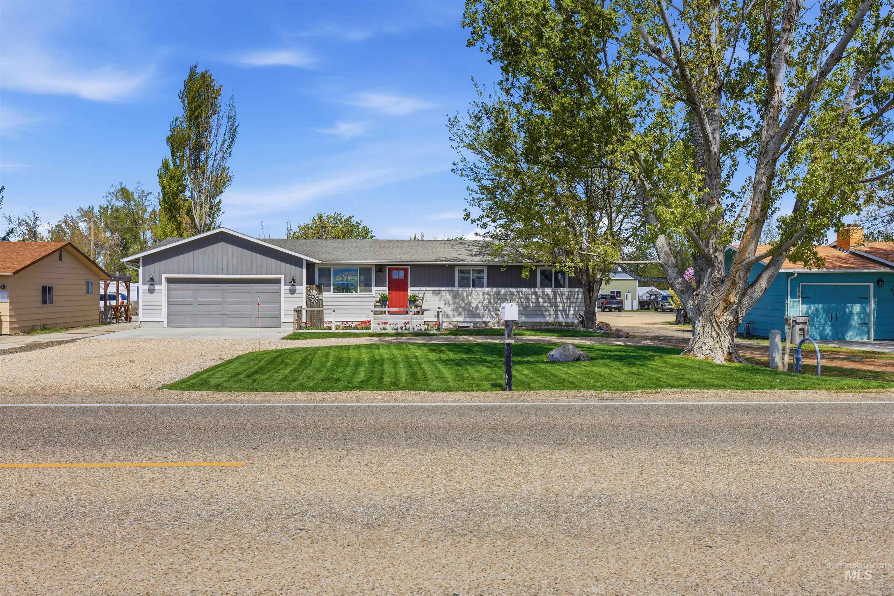 10370 Cherry Ln, Nampa, Idaho 83687, 5 Bedrooms, 3 Bathrooms, Residential For Sale, Price $585,000, 98990632