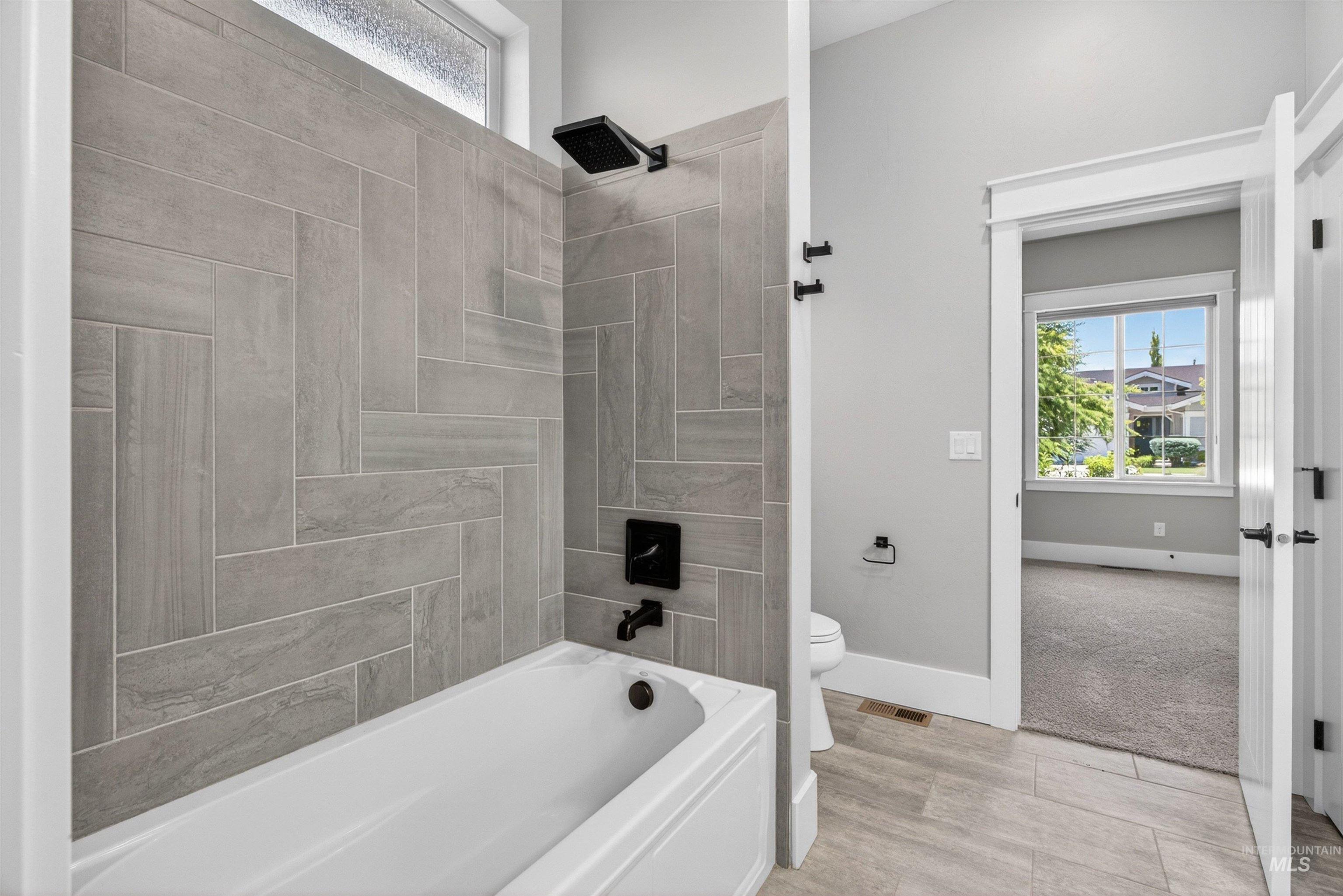 3534 W Sand Wedge, Meridian, Idaho 83646, 3 Bedrooms, 2.5 Bathrooms, Residential For Sale, Price $899,999,MLS 98990634