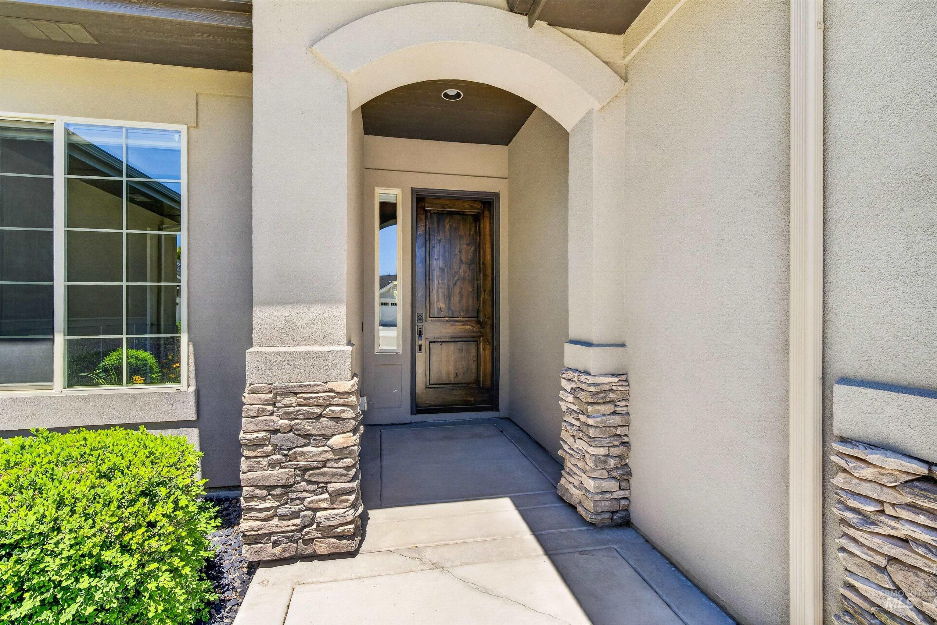 3534 W Sand Wedge, Meridian, Idaho 83646, 3 Bedrooms, 2.5 Bathrooms, Residential For Sale, Price $899,999,MLS 98990634