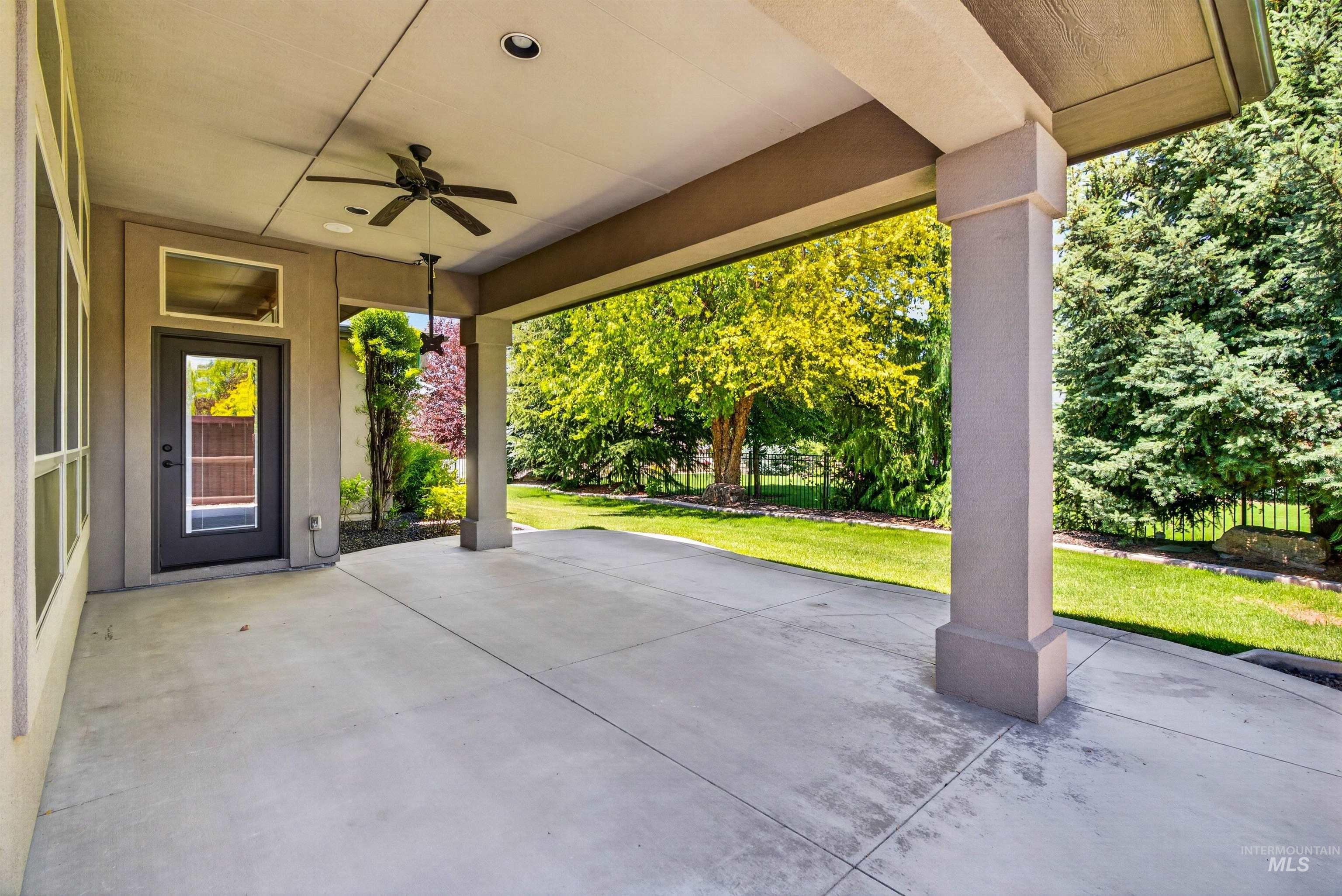 3534 W Sand Wedge, Meridian, Idaho 83646, 3 Bedrooms, 2.5 Bathrooms, Residential For Sale, Price $899,999,MLS 98990634