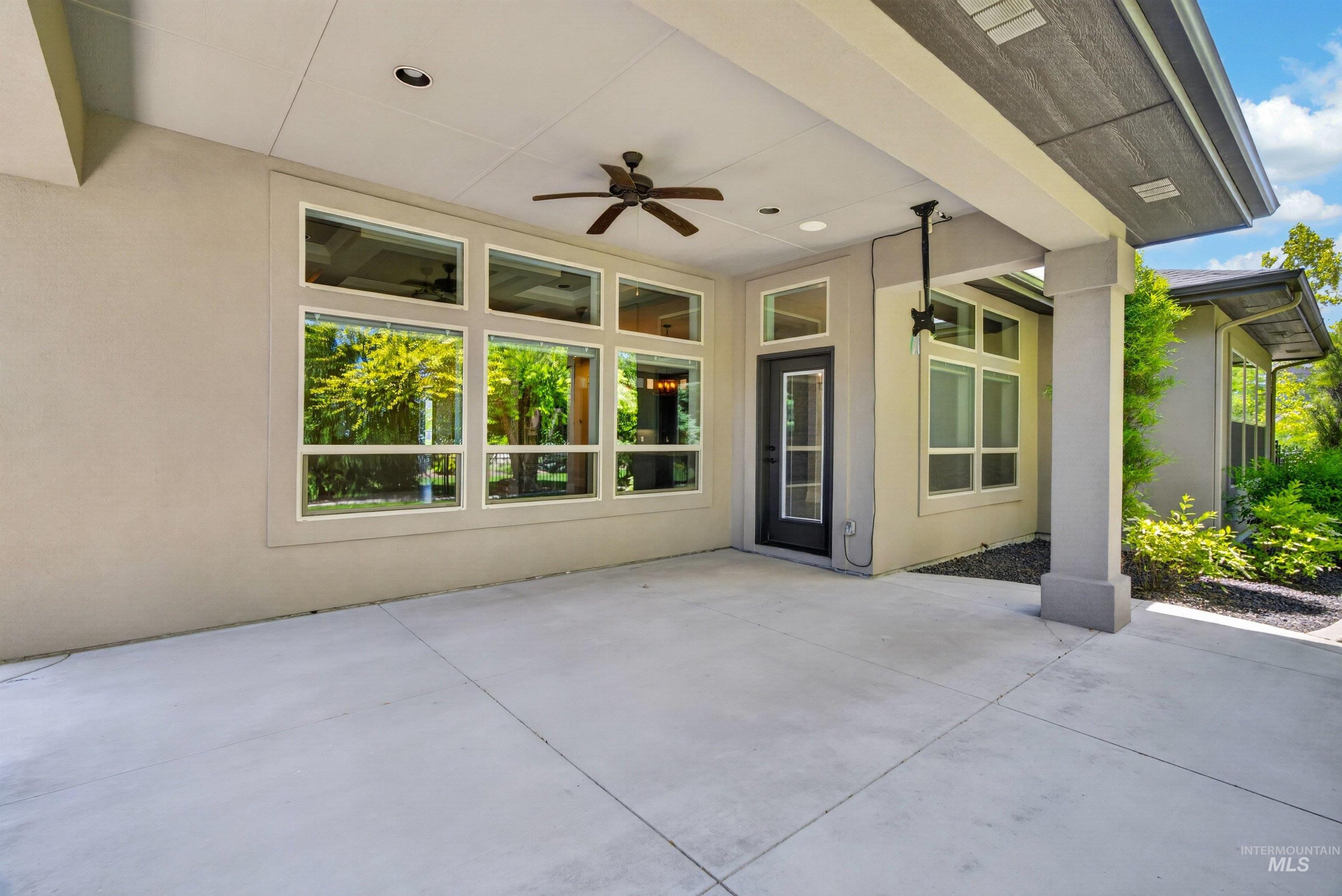 3534 W Sand Wedge, Meridian, Idaho 83646, 3 Bedrooms, 2.5 Bathrooms, Residential For Sale, Price $899,999,MLS 98990634