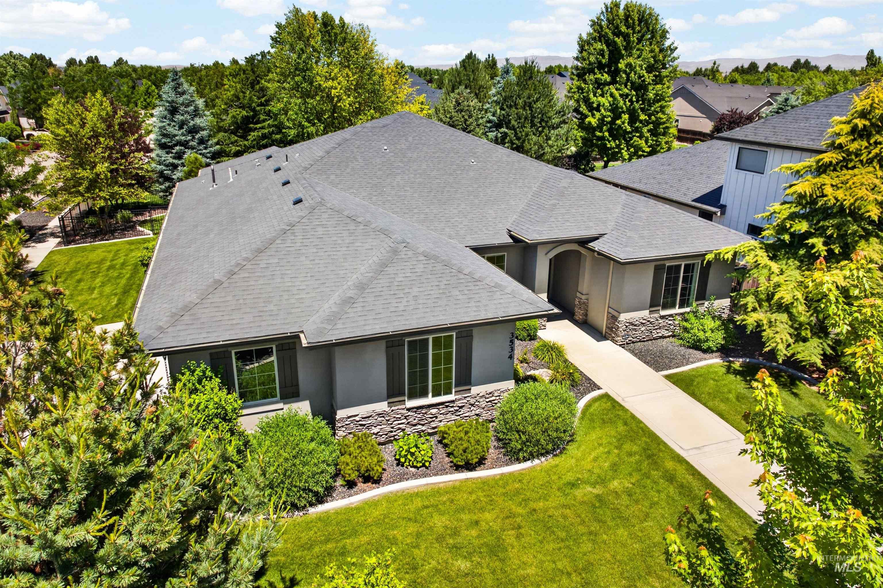 3534 W Sand Wedge, Meridian, Idaho 83646, 3 Bedrooms, 2.5 Bathrooms, Residential For Sale, Price $899,999,MLS 98990634