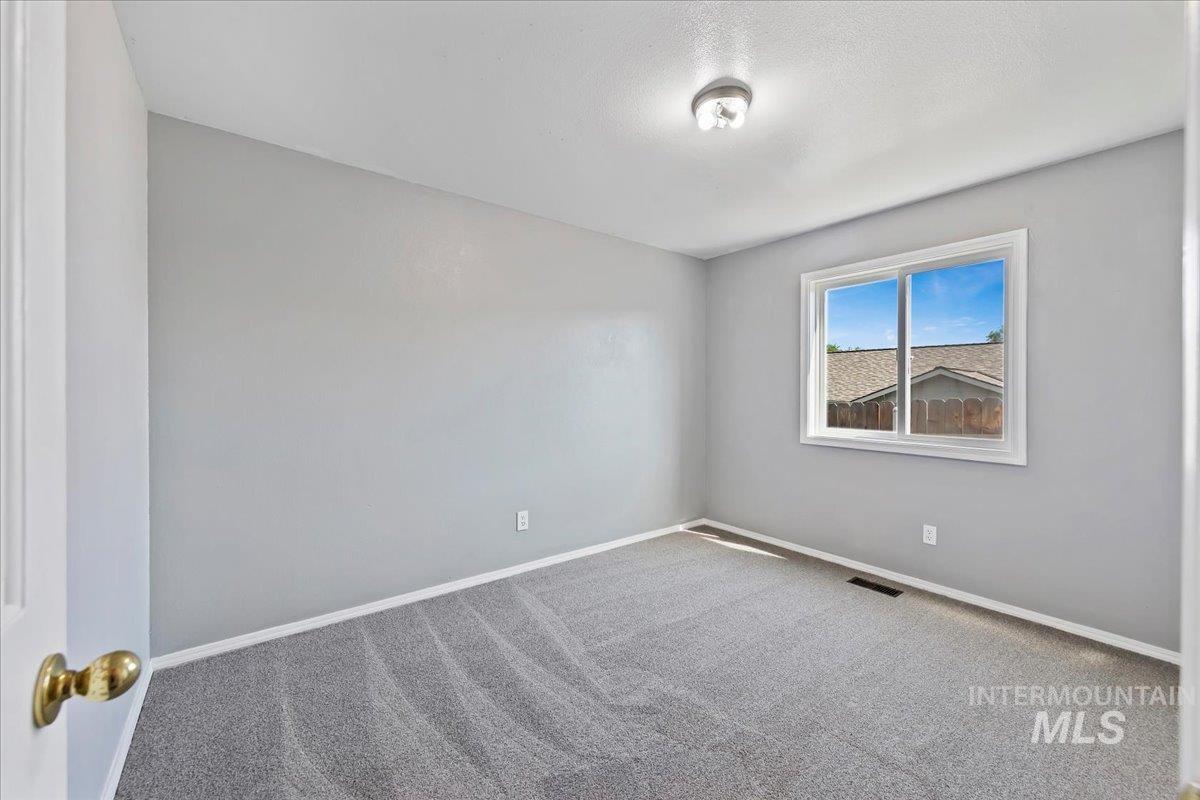 115 Bobcat St, Nampa, Idaho 83687, 3 Bedrooms, 2 Bathrooms, Residential For Sale, Price $350,000, 98990635