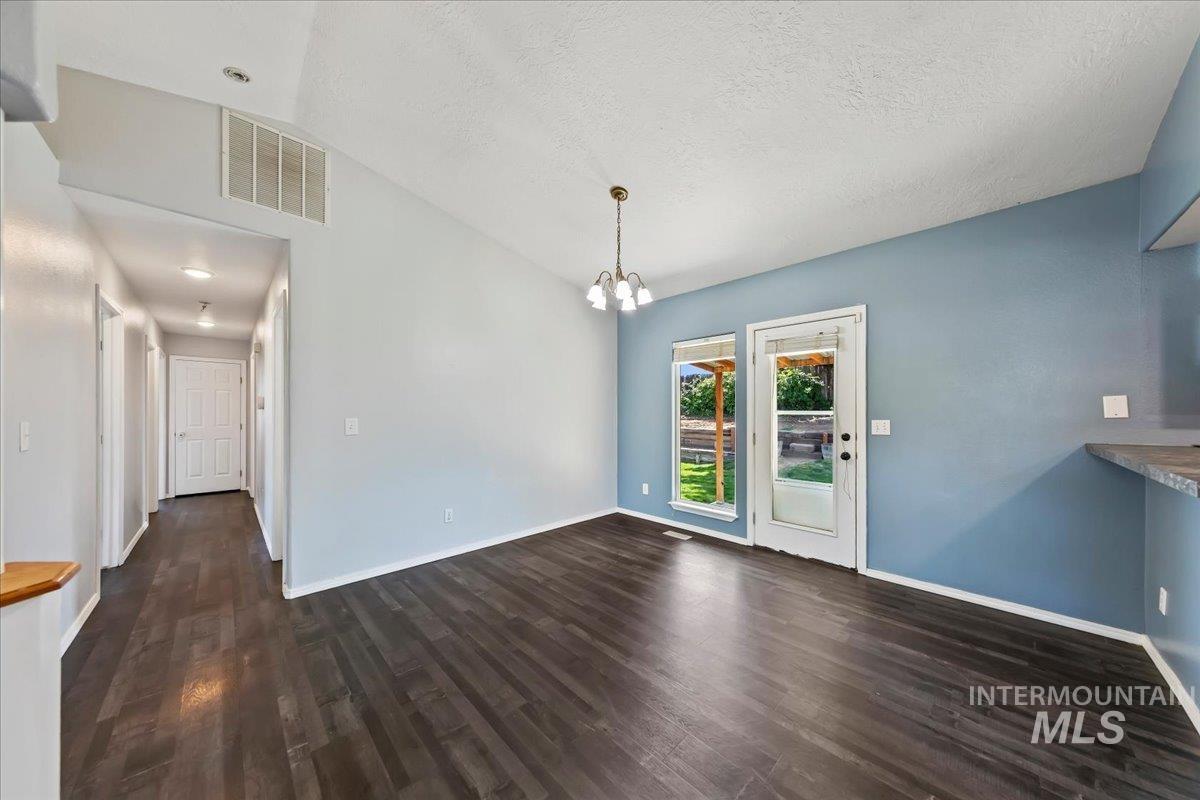115 Bobcat St, Nampa, Idaho 83687, 3 Bedrooms, 2 Bathrooms, Residential For Sale, Price $350,000, 98990635