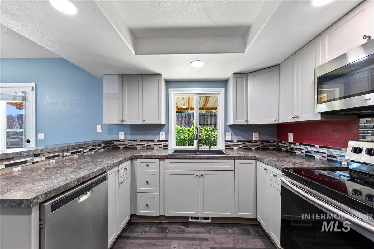 115 Bobcat St, Nampa, Idaho 83687, 3 Bedrooms, 2 Bathrooms, Residential For Sale, Price $350,000, 98990635