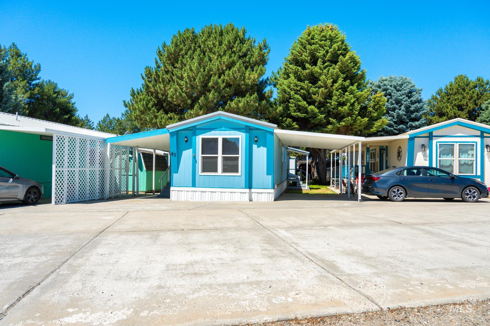 2701 N Alder, Fruitland, Idaho 83619, 2 Bedrooms, 2 Bathrooms, Residential For Sale, Price $99,900,MLS 98990639