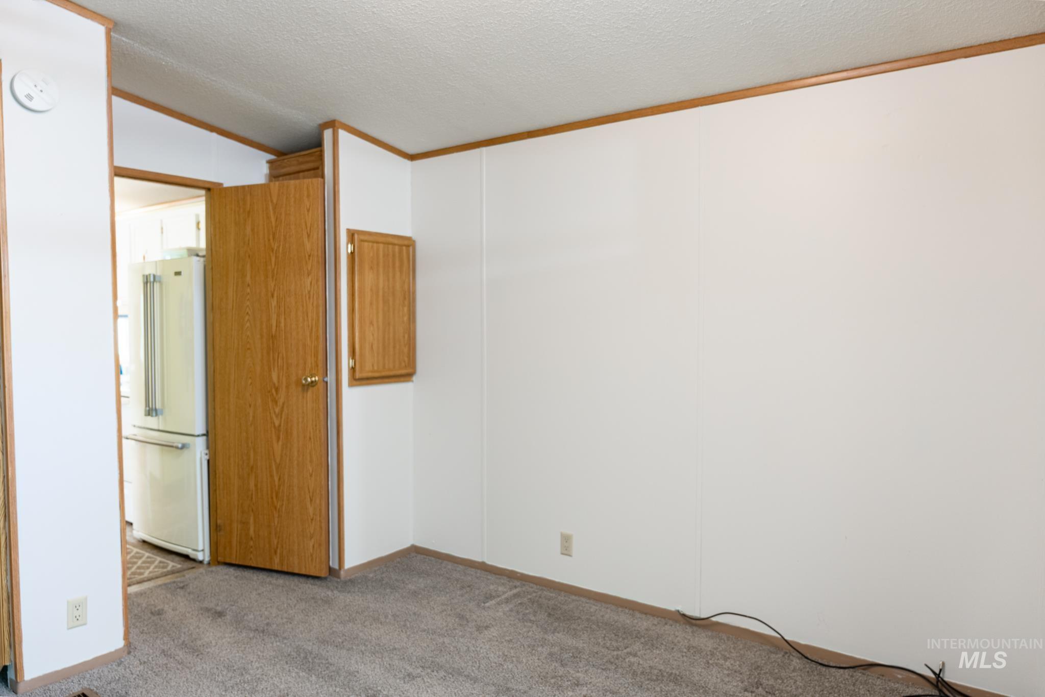 2701 N Alder, Fruitland, Idaho 83619, 2 Bedrooms, 2 Bathrooms, Residential For Sale, Price $99,900,MLS 98990639