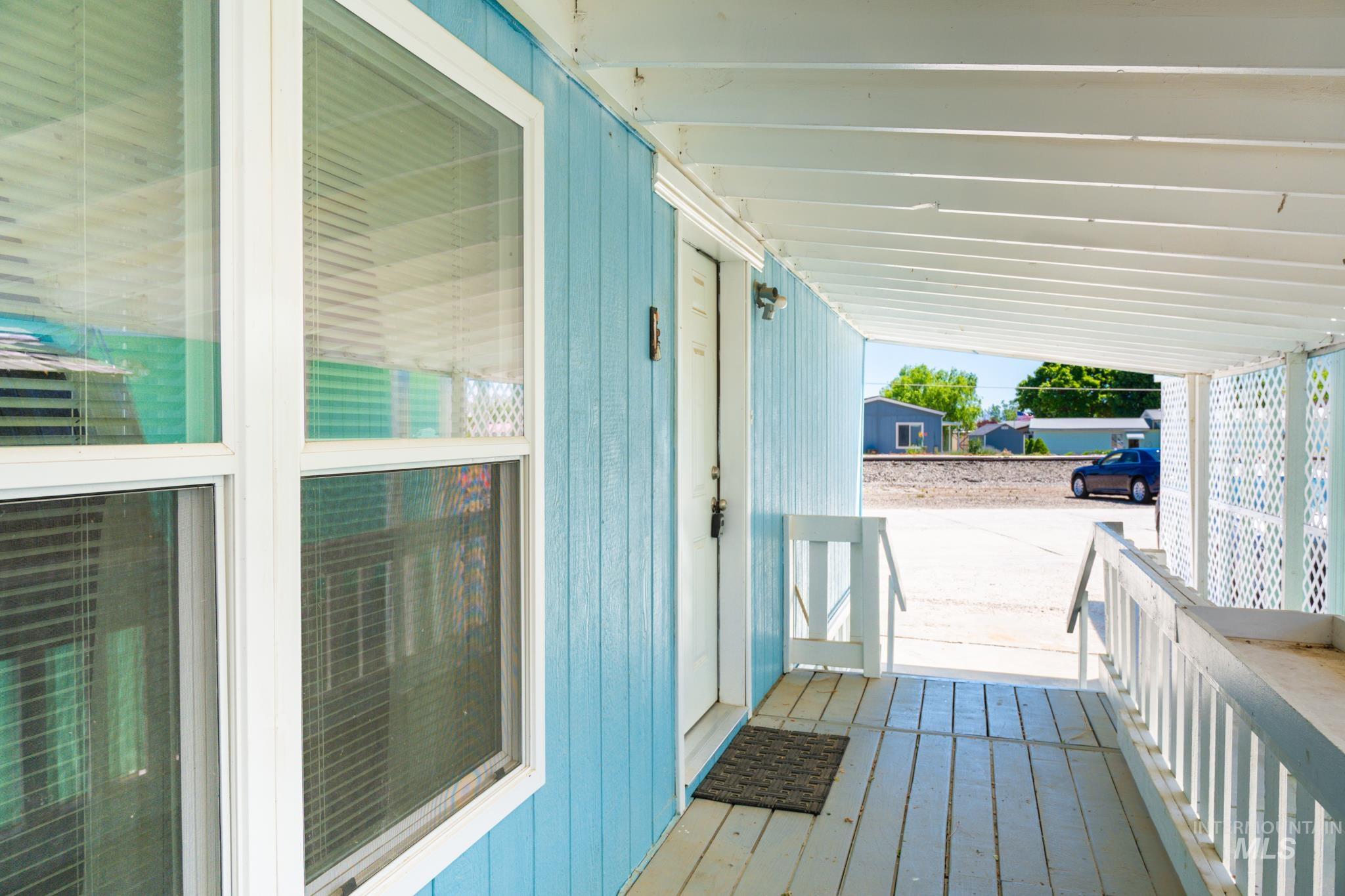 2701 N Alder, Fruitland, Idaho 83619, 2 Bedrooms, 2 Bathrooms, Residential For Sale, Price $99,900,MLS 98990639