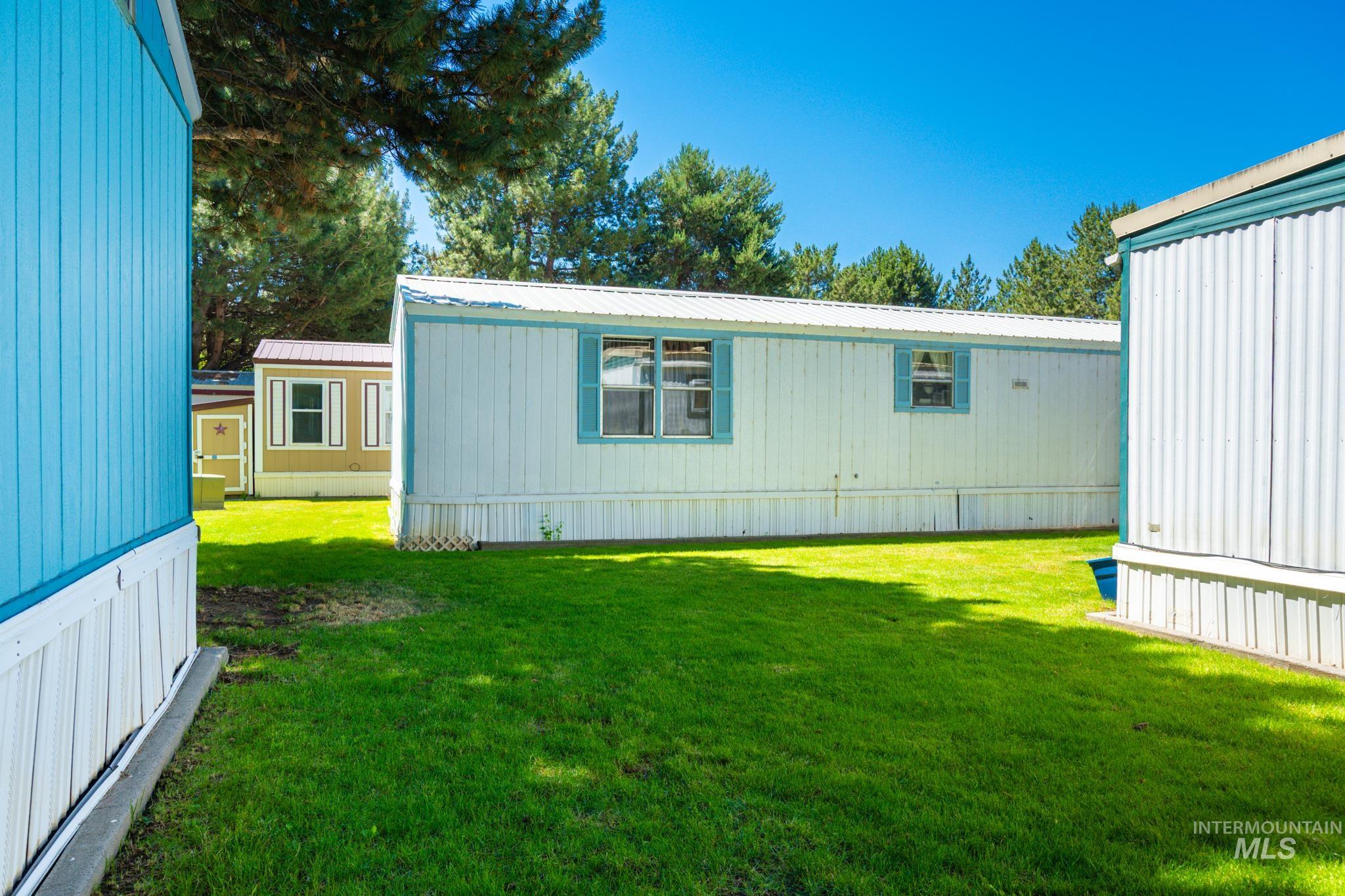 2701 N Alder, Fruitland, Idaho 83619, 2 Bedrooms, 2 Bathrooms, Residential For Sale, Price $99,900,MLS 98990639