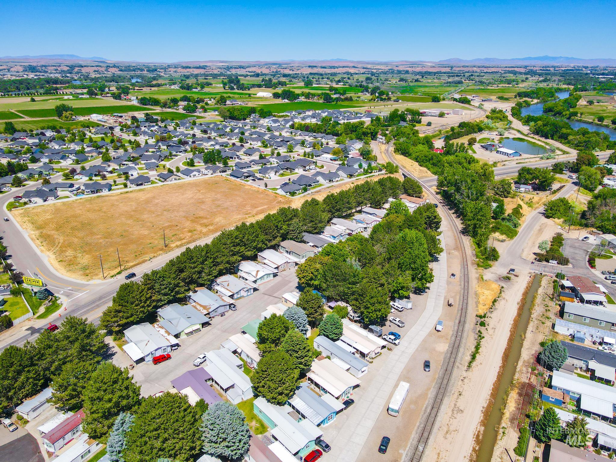 2701 N Alder, Fruitland, Idaho 83619, 2 Bedrooms, 2 Bathrooms, Residential For Sale, Price $99,900,MLS 98990639