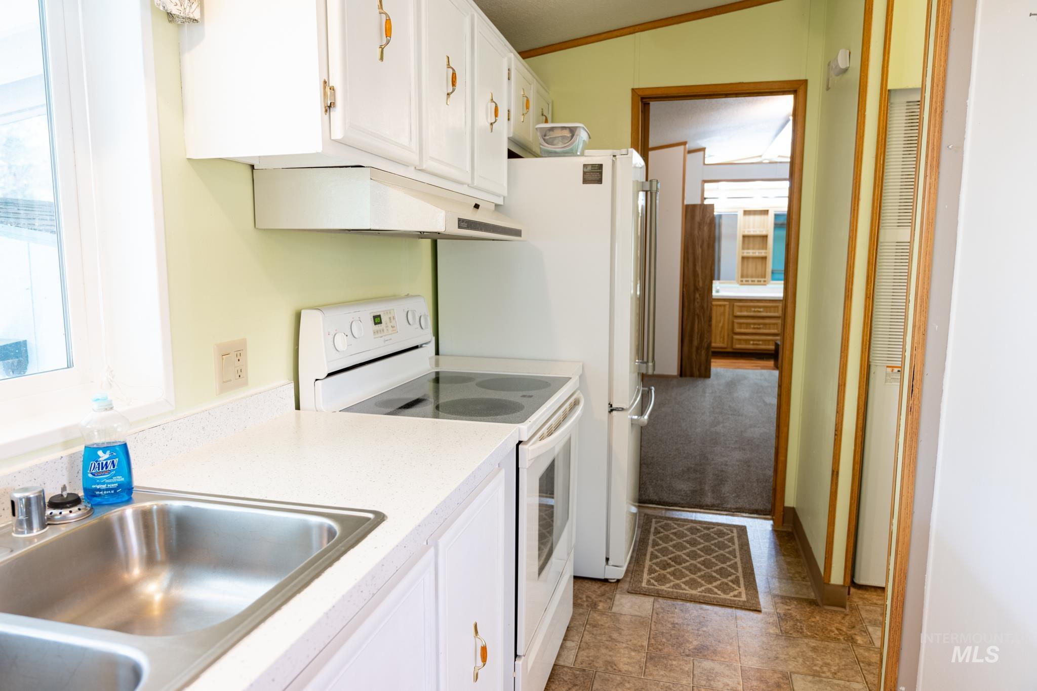 2701 N Alder, Fruitland, Idaho 83619, 2 Bedrooms, 2 Bathrooms, Residential For Sale, Price $99,900,MLS 98990639