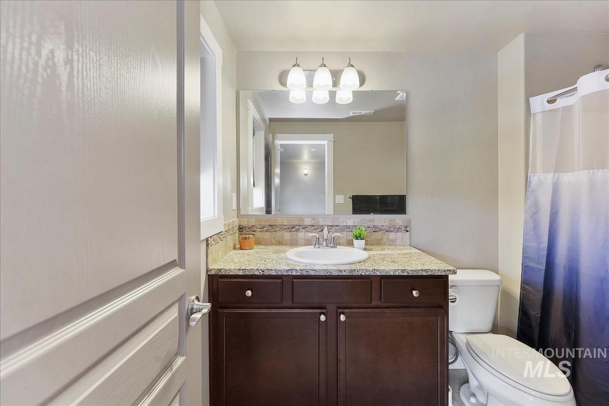 3431 S Triple Crown Ave, Meridian, Idaho 83642, 5 Bedrooms, 3 Bathrooms, Residential For Sale, Price $632,000, 98990640