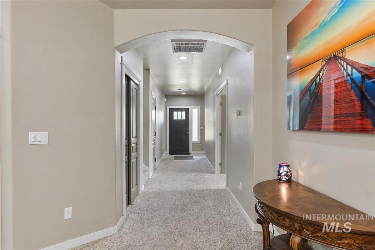 3431 S Triple Crown Ave, Meridian, Idaho 83642, 5 Bedrooms, 3 Bathrooms, Residential For Sale, Price $632,000, 98990640