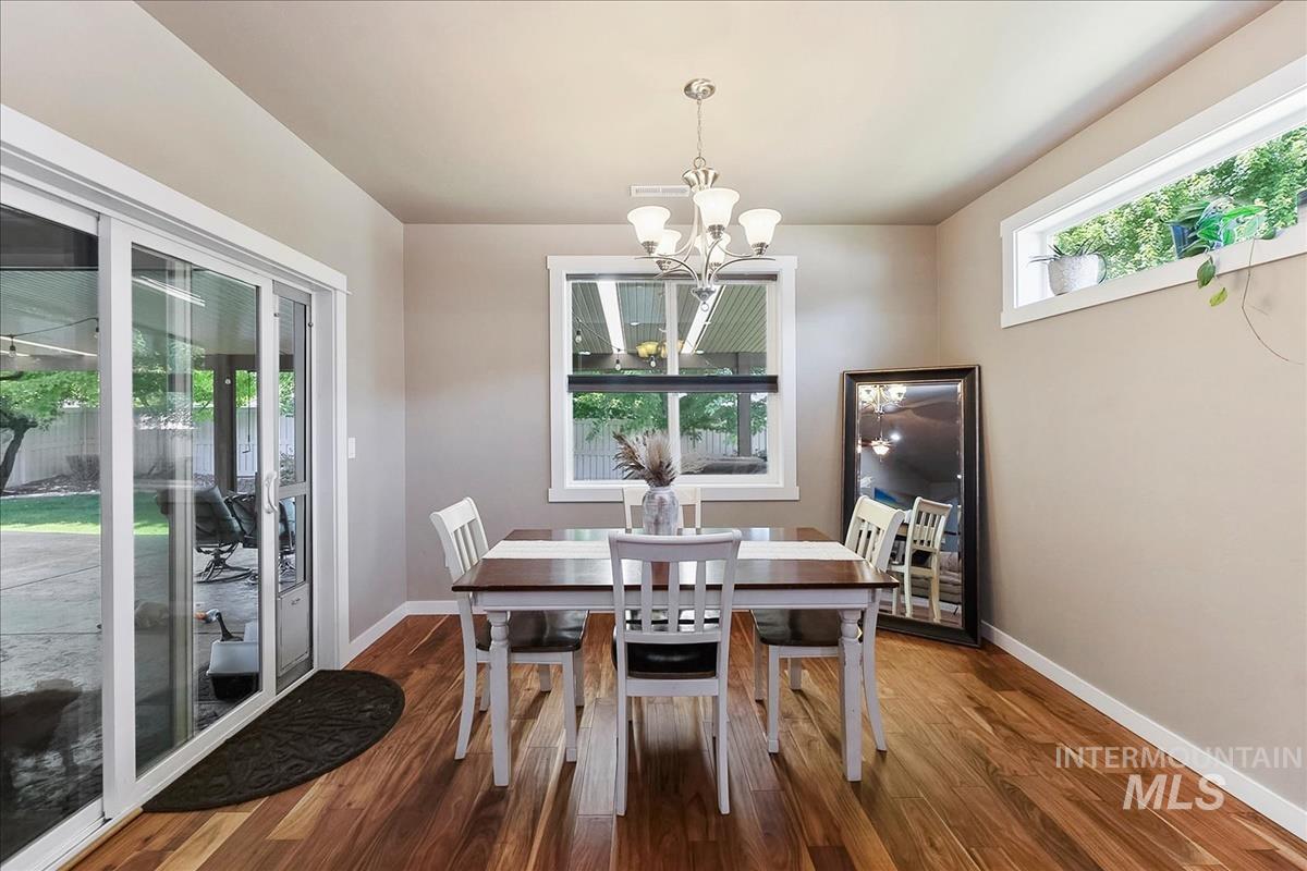 3431 S Triple Crown Ave, Meridian, Idaho 83642, 5 Bedrooms, 3 Bathrooms, Residential For Sale, Price $632,000, 98990640