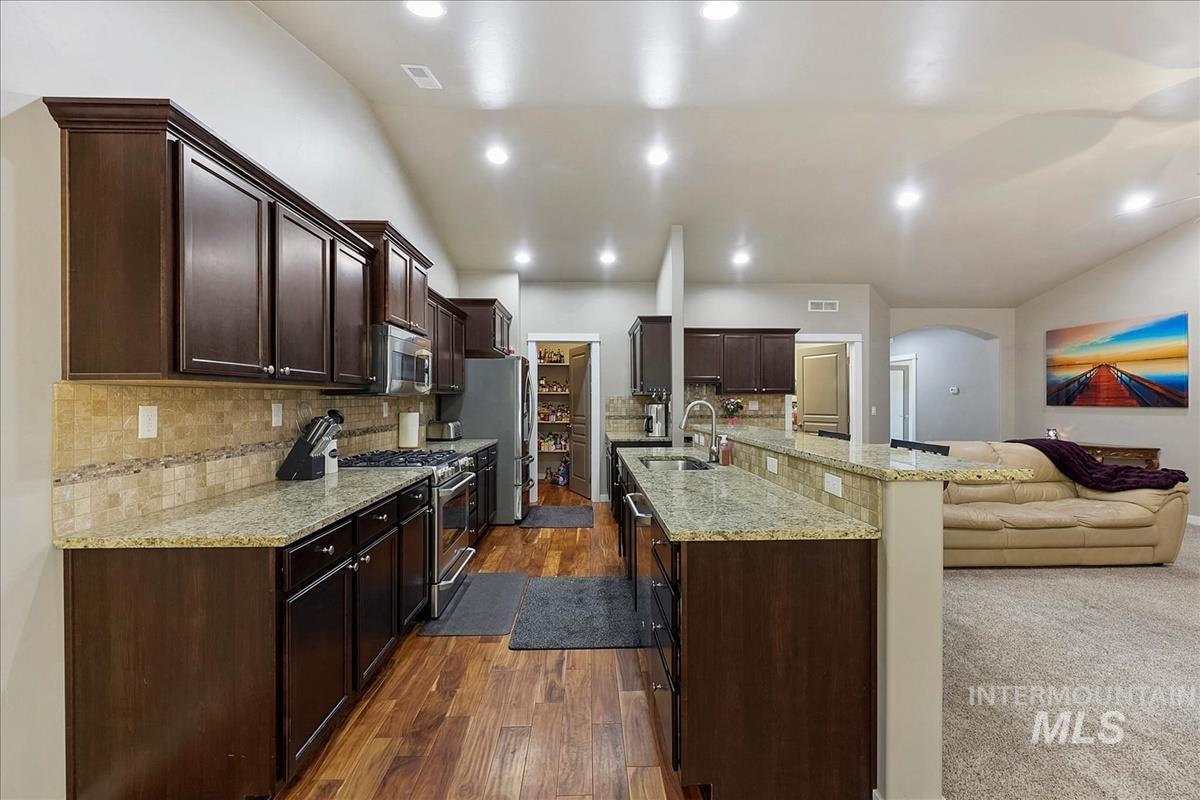 3431 S Triple Crown Ave, Meridian, Idaho 83642, 5 Bedrooms, 3 Bathrooms, Residential For Sale, Price $632,000, 98990640