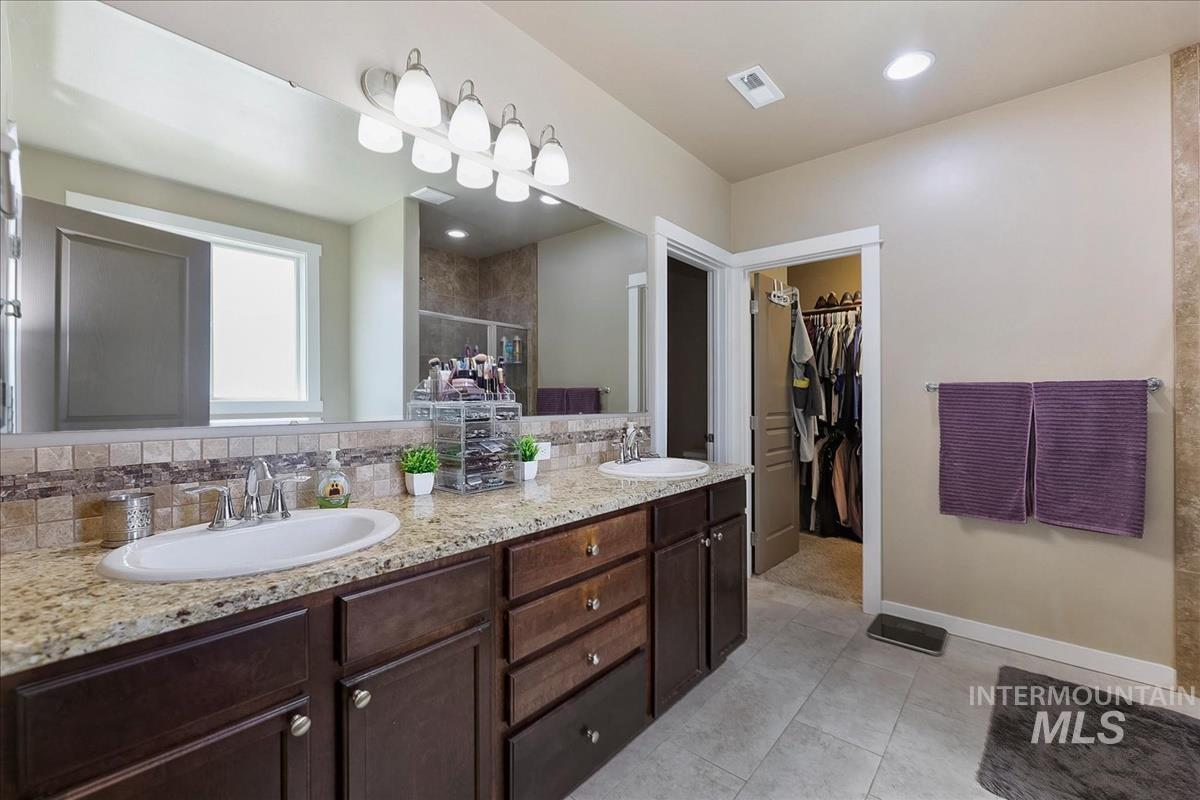 3431 S Triple Crown Ave, Meridian, Idaho 83642, 5 Bedrooms, 3 Bathrooms, Residential For Sale, Price $632,000, 98990640