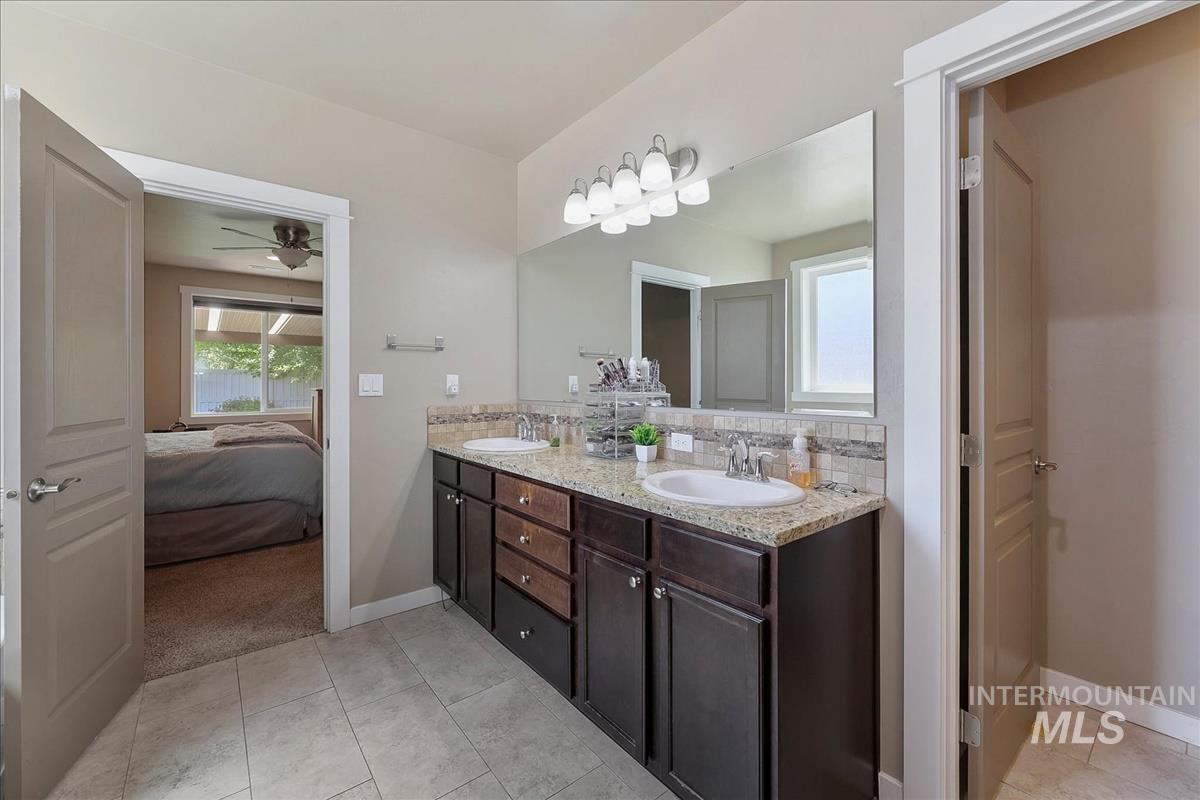 3431 S Triple Crown Ave, Meridian, Idaho 83642, 5 Bedrooms, 3 Bathrooms, Residential For Sale, Price $632,000, 98990640