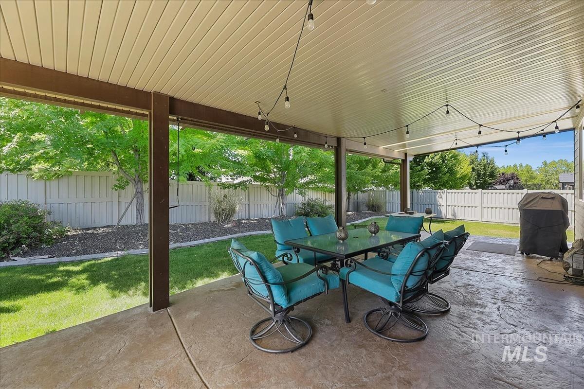 3431 S Triple Crown Ave, Meridian, Idaho 83642, 5 Bedrooms, 3 Bathrooms, Residential For Sale, Price $632,000, 98990640