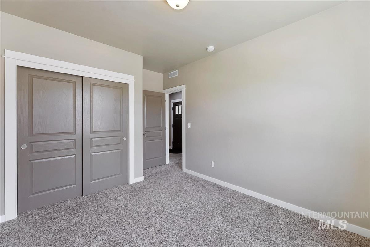 3431 S Triple Crown Ave, Meridian, Idaho 83642, 5 Bedrooms, 3 Bathrooms, Residential For Sale, Price $632,000, 98990640