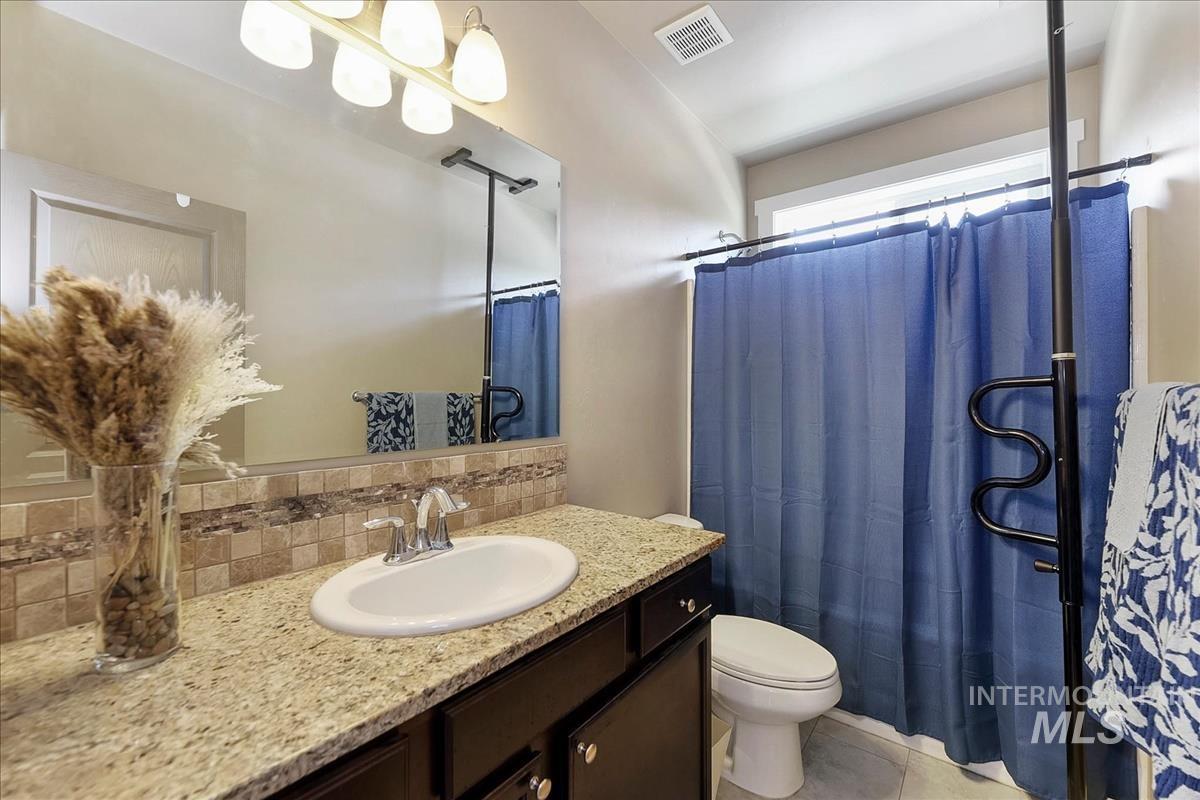 3431 S Triple Crown Ave, Meridian, Idaho 83642, 5 Bedrooms, 3 Bathrooms, Residential For Sale, Price $632,000, 98990640