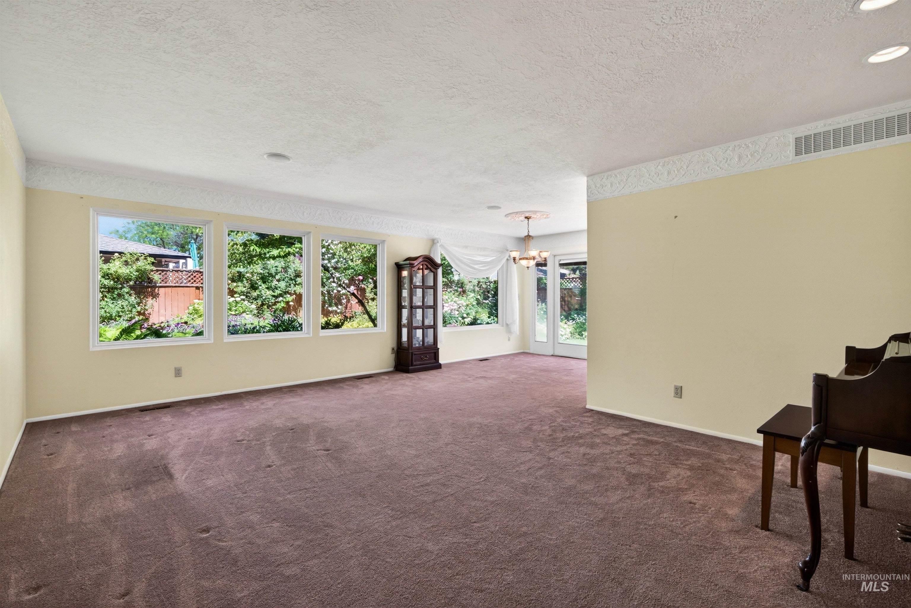 6138 W Winstead Pl, Boise, Idaho 83704-6268, 4 Bedrooms, 3.5 Bathrooms, Residential For Sale, Price $625,000, 98990641