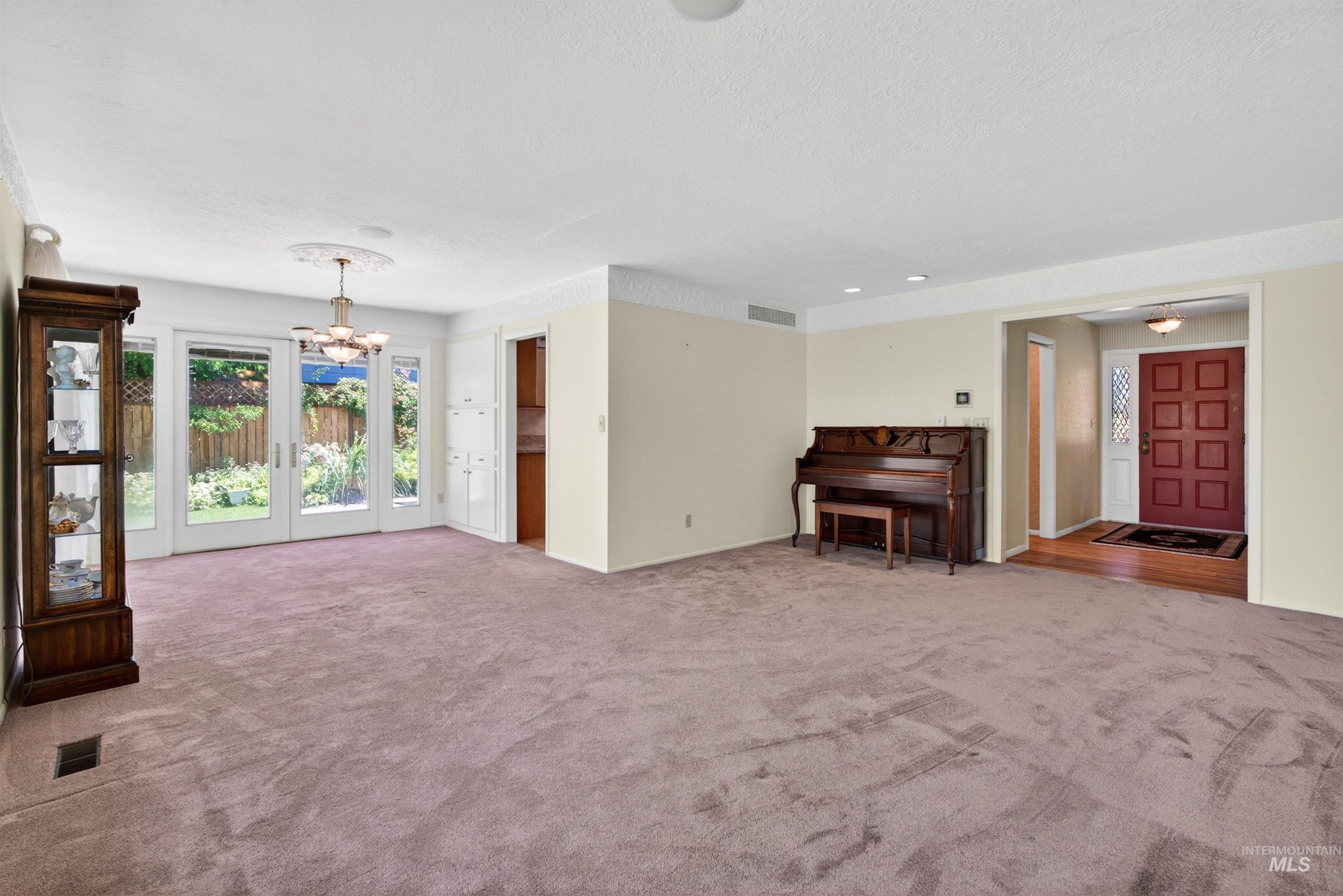 6138 W Winstead Pl, Boise, Idaho 83704-6268, 4 Bedrooms, 3.5 Bathrooms, Residential For Sale, Price $625,000, 98990641
