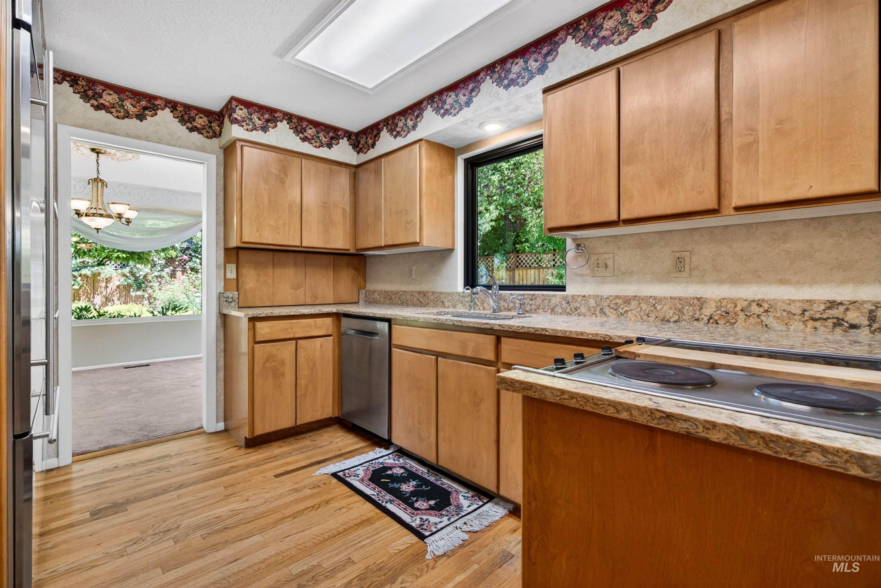 6138 W Winstead Pl, Boise, Idaho 83704-6268, 4 Bedrooms, 3.5 Bathrooms, Residential For Sale, Price $625,000, 98990641