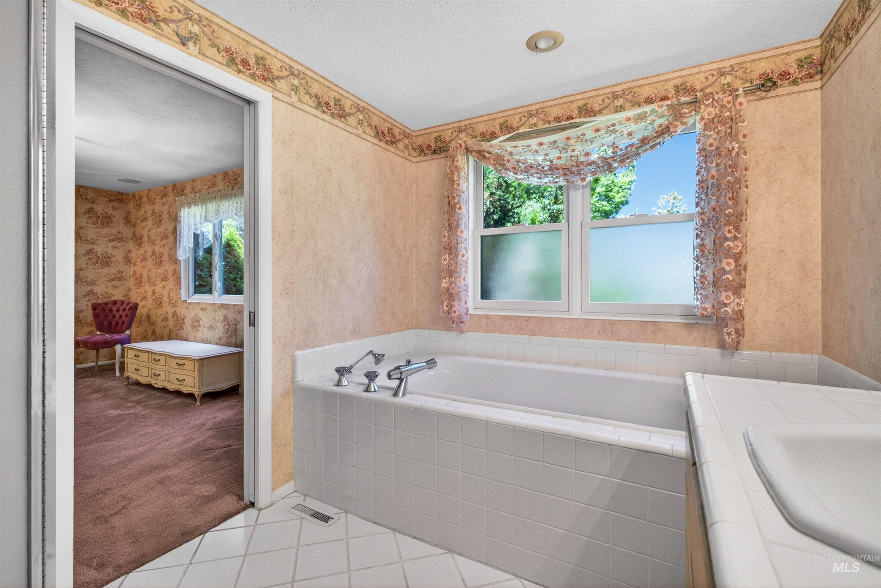 6138 W Winstead Pl, Boise, Idaho 83704-6268, 4 Bedrooms, 3.5 Bathrooms, Residential For Sale, Price $625,000, 98990641