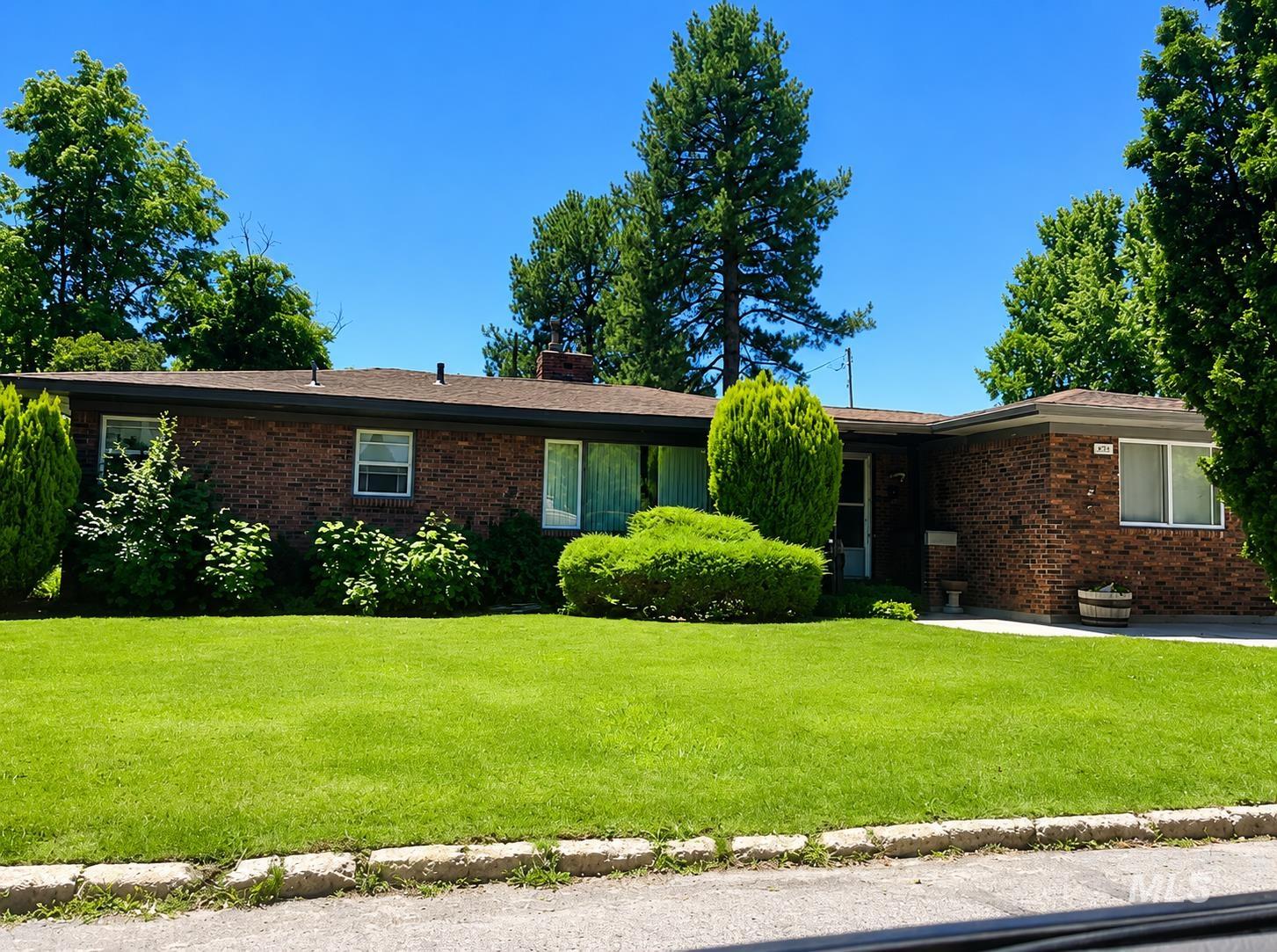 4315 W Teton Street, Boise, Idaho 83705, 3 Bedrooms, 2 Bathrooms, Residential For Sale, Price $515,000,MLS 98990642