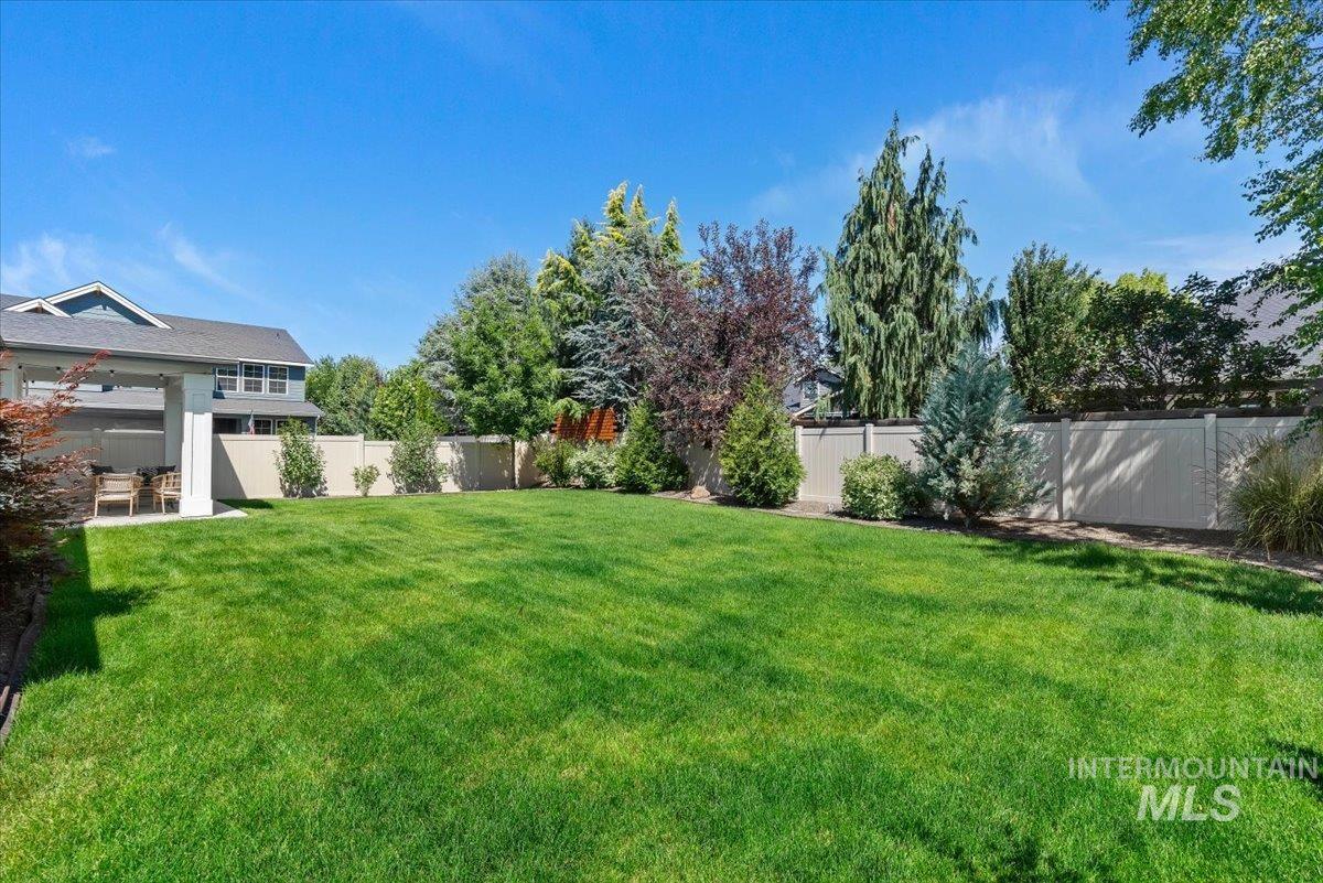 1233 E Azan St, Meridian, Idaho 83646-7724, 5 Bedrooms, 2.5 Bathrooms, Residential For Sale, Price $849,000, 98990644