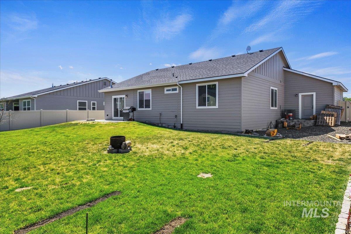 810 Bushnell Ave, Wilder, Idaho 83676, 4 Bedrooms, 2 Bathrooms, Residential For Sale, Price $440,000,MLS 98990647