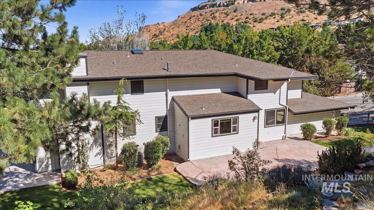 1894 S Stone Ridge Way, Boise, Idaho 83712, 6 Bedrooms, 3.5 Bathrooms, Residential For Sale, Price $1,275,000,MLS 98990648