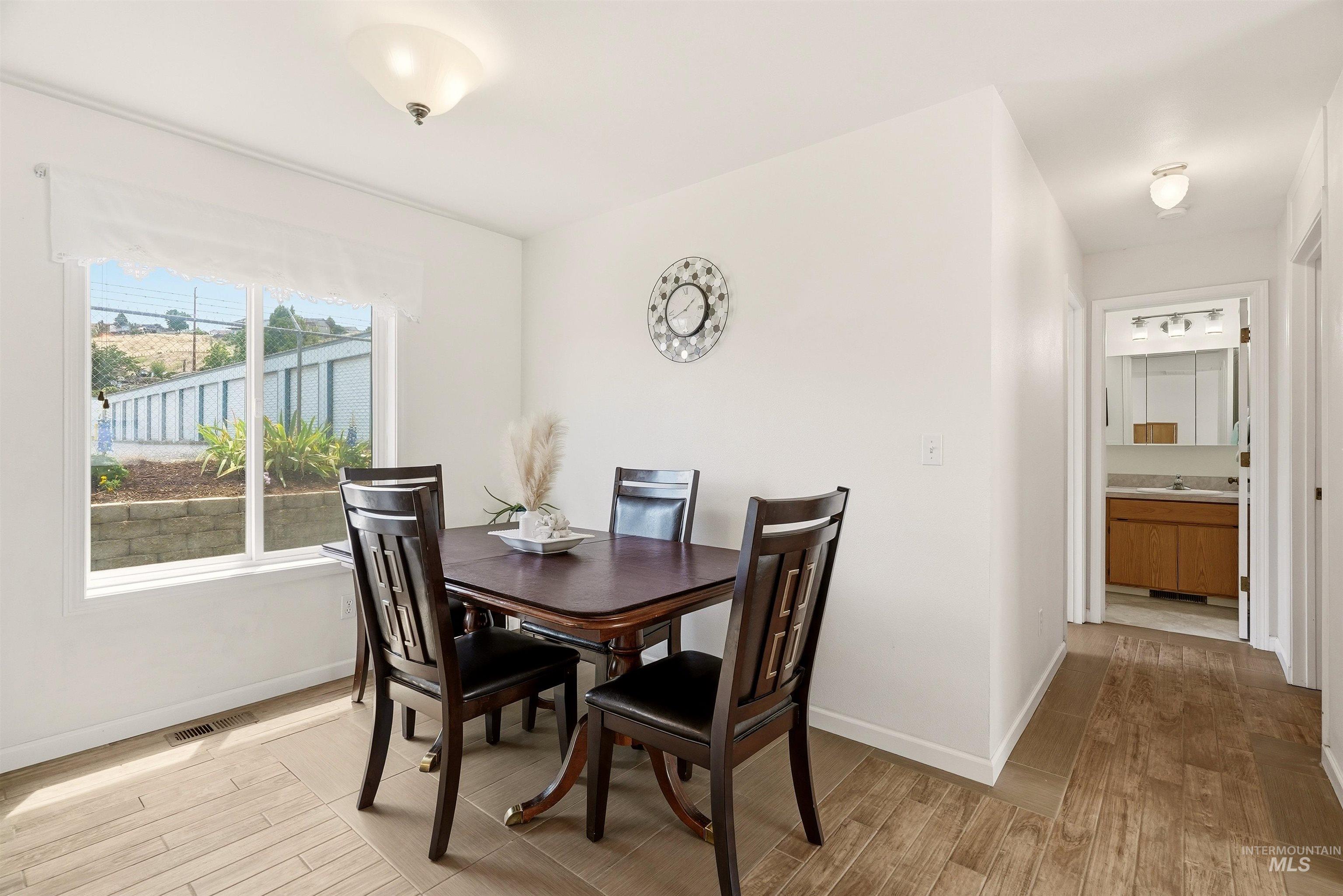 1469 16th Avenue, Clarkston, Washington 99403, 3 Bedrooms, 2 Bathrooms, Residential For Sale, Price $375,000, 98990649