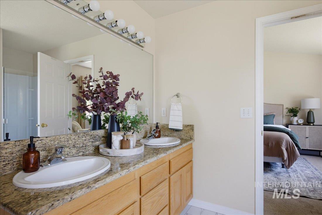 2861 W Forecast Street, Meridian, Idaho 83642, 3 Bedrooms, 2 Bathrooms, Residential For Sale, Price $439,000, 98990650