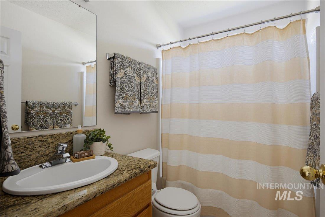 2861 W Forecast Street, Meridian, Idaho 83642, 3 Bedrooms, 2 Bathrooms, Residential For Sale, Price $439,000, 98990650