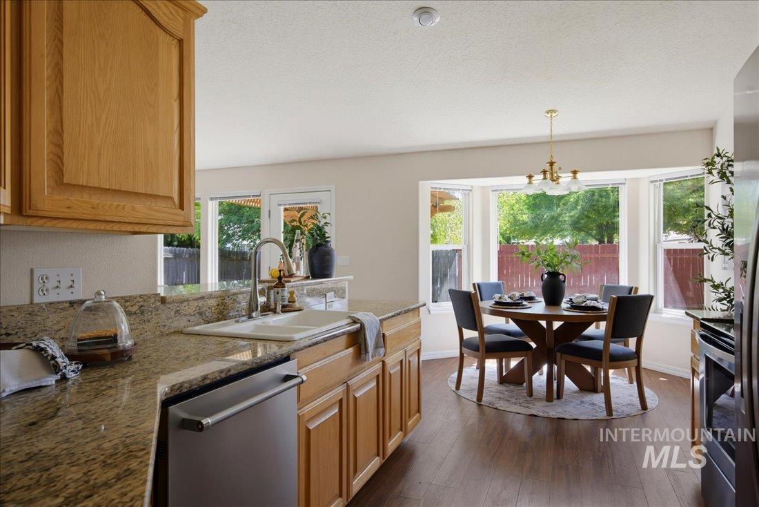 2861 W Forecast Street, Meridian, Idaho 83642, 3 Bedrooms, 2 Bathrooms, Residential For Sale, Price $439,000, 98990650