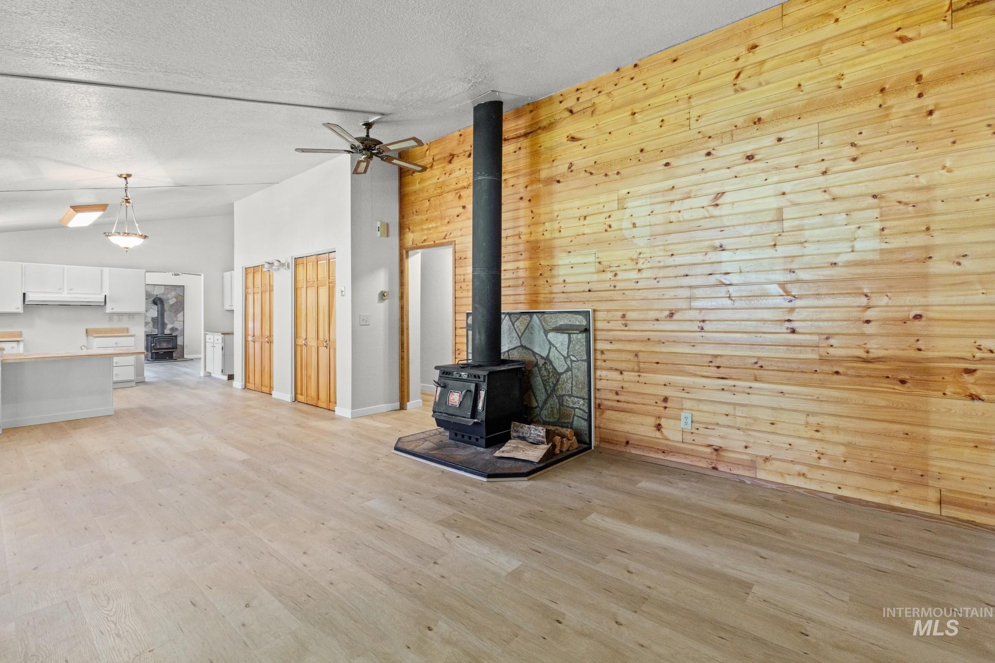 18 Hida Way, Lowman, Idaho 83637, 2 Bedrooms, 2 Bathrooms, Residential For Sale, Price $399,000, 98990652