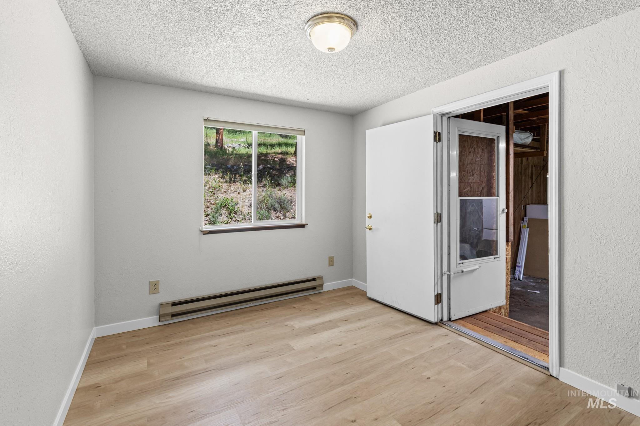 18 Hida Way, Lowman, Idaho 83637, 2 Bedrooms, 2 Bathrooms, Residential For Sale, Price $399,000, 98990652