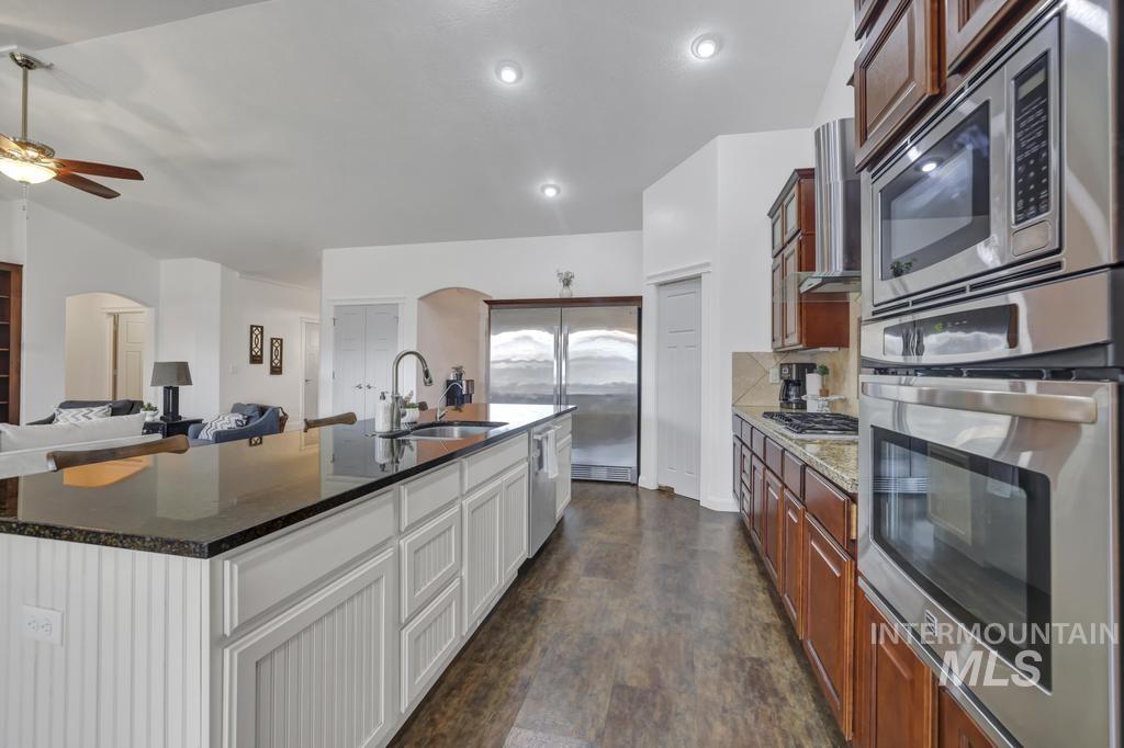 629 Lochsa Road, Twin Falls, Idaho 83301, 4 Bedrooms, 2.5 Bathrooms, Residential For Sale, Price $590,500, 98990653