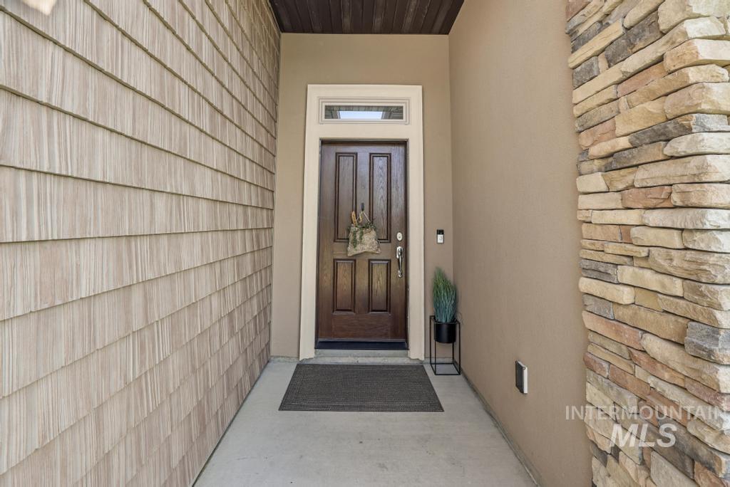 629 Lochsa Road, Twin Falls, Idaho 83301, 4 Bedrooms, 2.5 Bathrooms, Residential For Sale, Price $590,500, 98990653