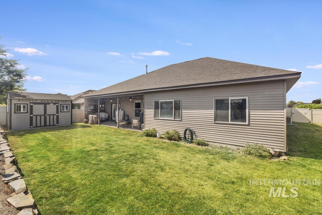 629 Lochsa Road, Twin Falls, Idaho 83301, 4 Bedrooms, 2.5 Bathrooms, Residential For Sale, Price $590,500, 98990653