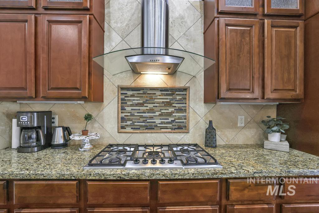 629 Lochsa Road, Twin Falls, Idaho 83301, 4 Bedrooms, 3 Bathrooms, Residential For Sale, Price $599,900, 98990653