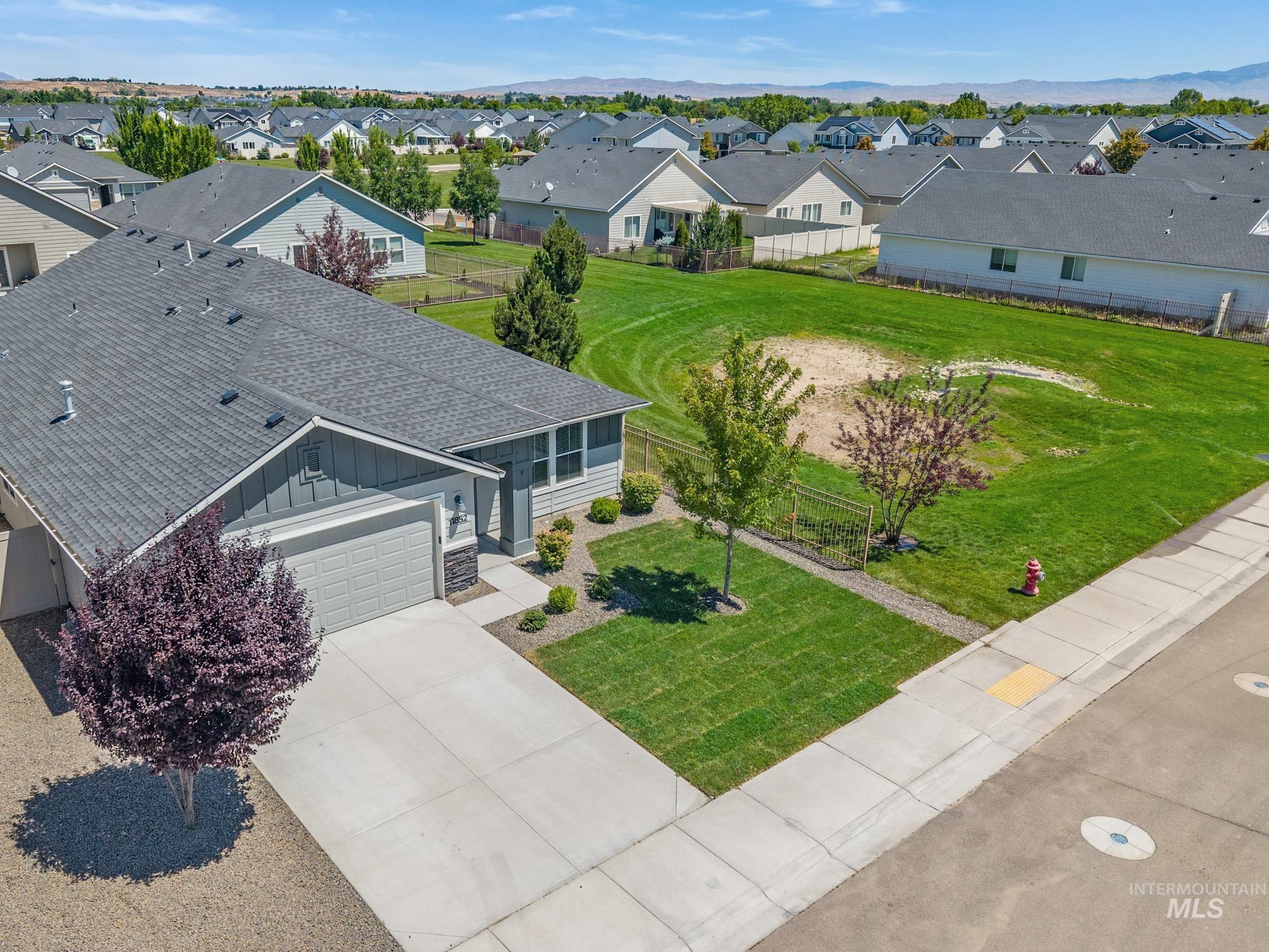 11852 W Hidden Point St, Star, Idaho 83669-6143, 3 Bedrooms, 2 Bathrooms, Residential For Sale, Price $450,000, 98990654