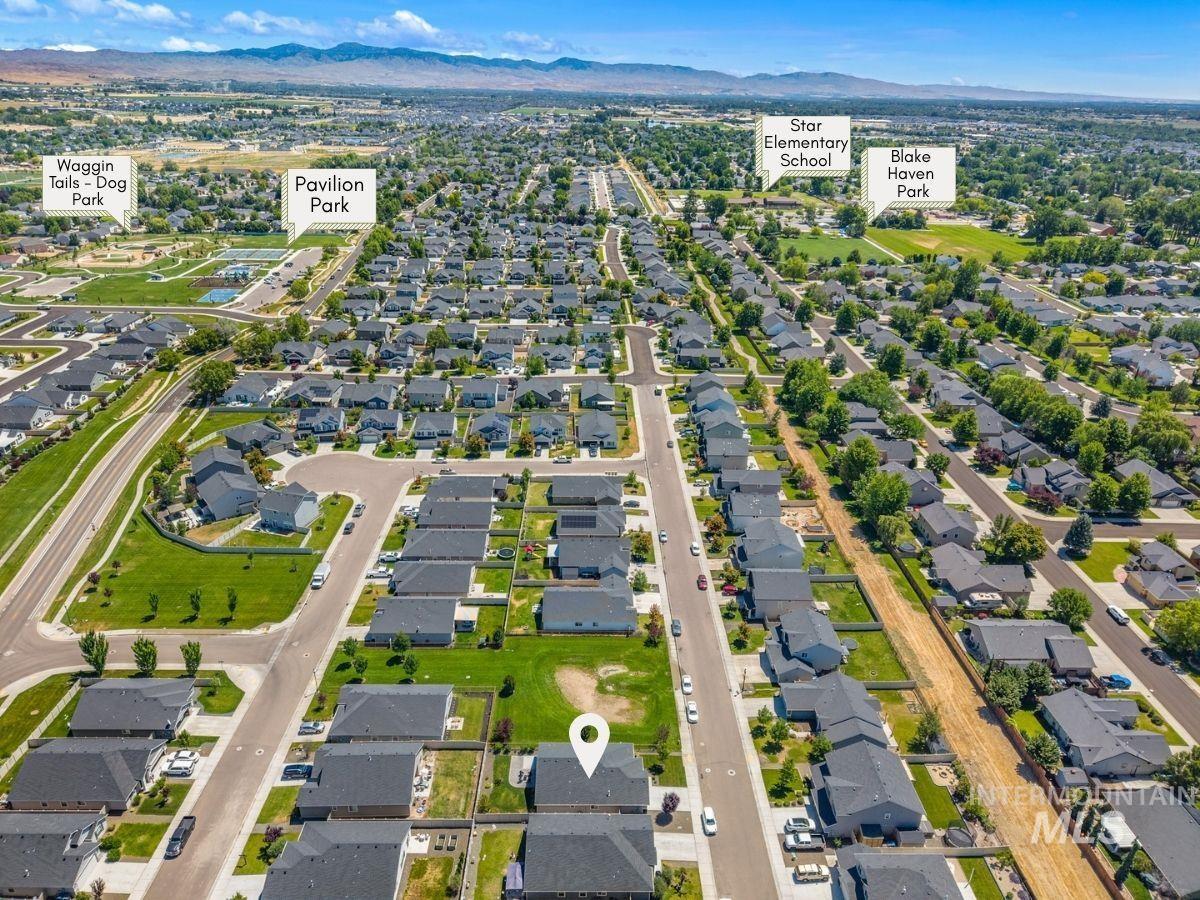 11852 W Hidden Point St, Star, Idaho 83669-6143, 3 Bedrooms, 2 Bathrooms, Residential For Sale, Price $450,000, 98990654