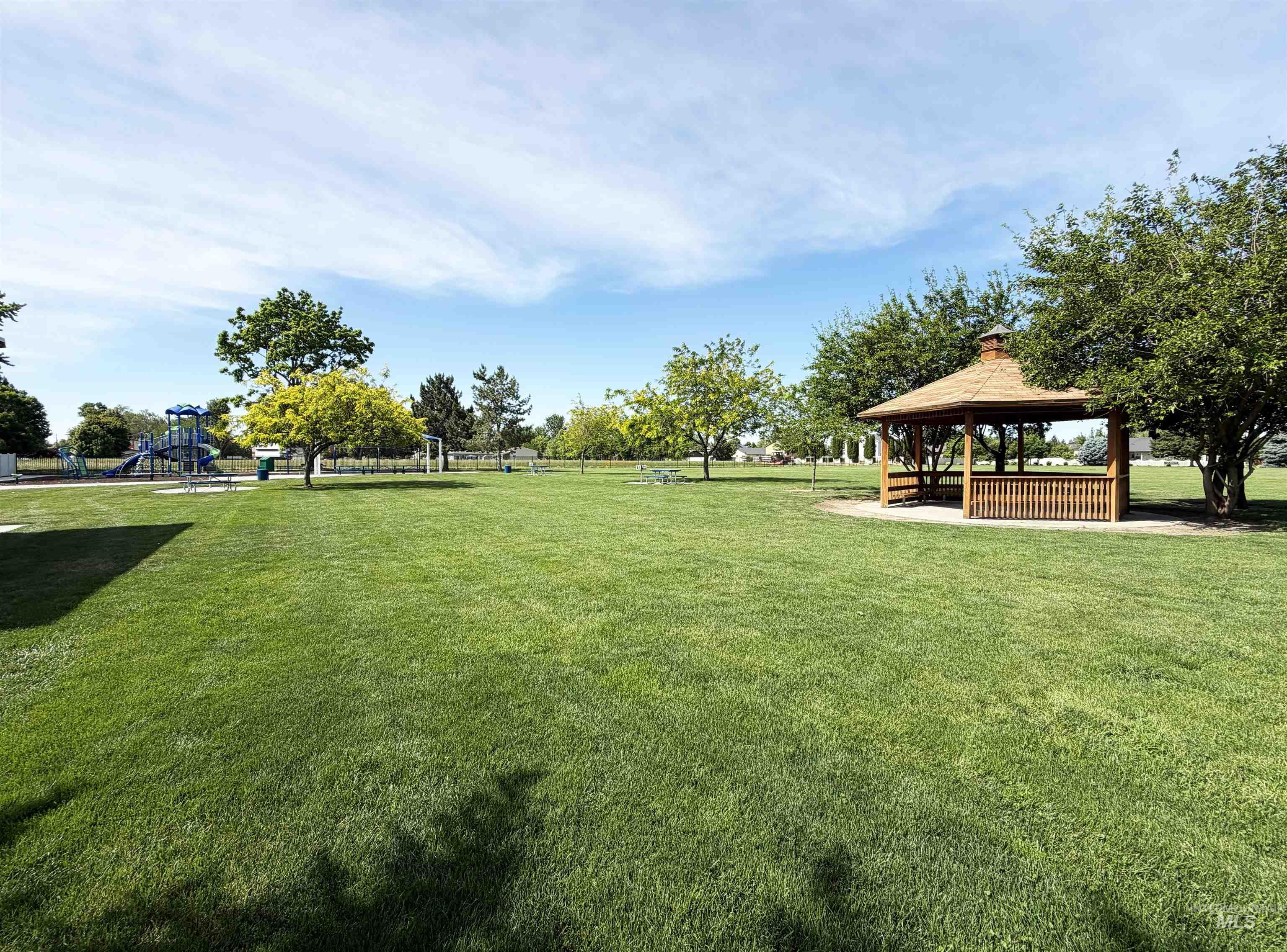 11852 W Hidden Point St, Star, Idaho 83669-6143, 3 Bedrooms, 2 Bathrooms, Residential For Sale, Price $450,000, 98990654